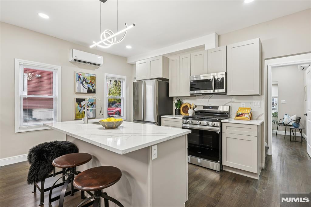 299 Claremont Avenue