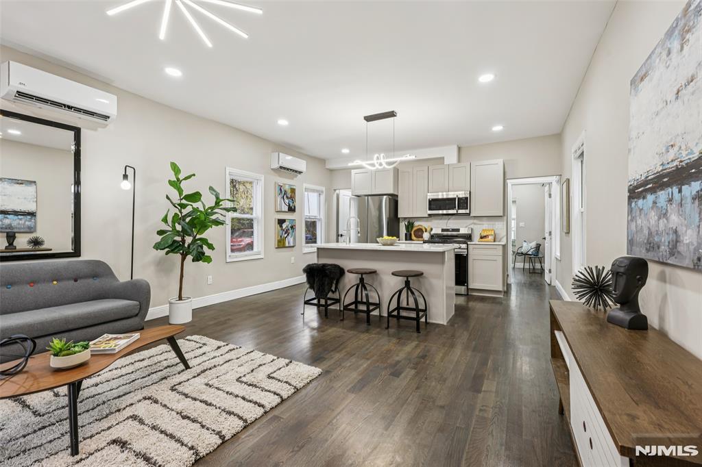 299 Claremont Avenue