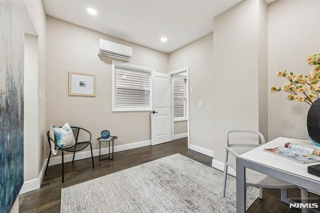 299 Claremont Avenue