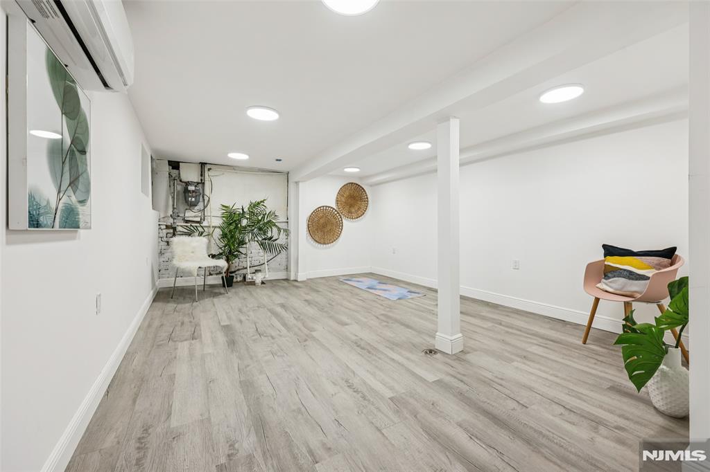 299 Claremont Avenue