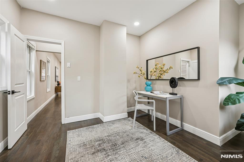 299 Claremont Avenue