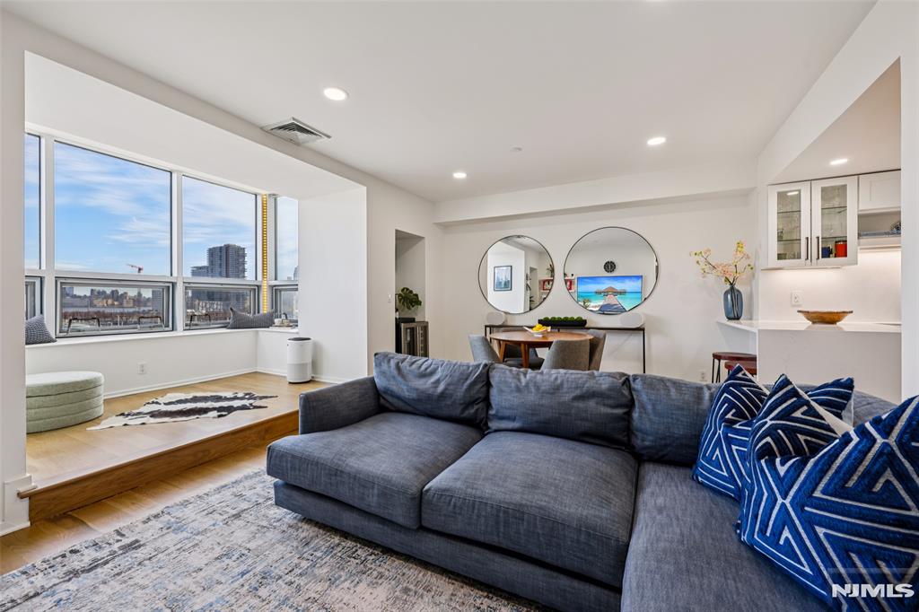 689 Luis Munoz Marin Boulevard 703