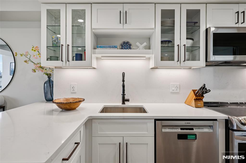 689 Luis Munoz Marin Boulevard 703