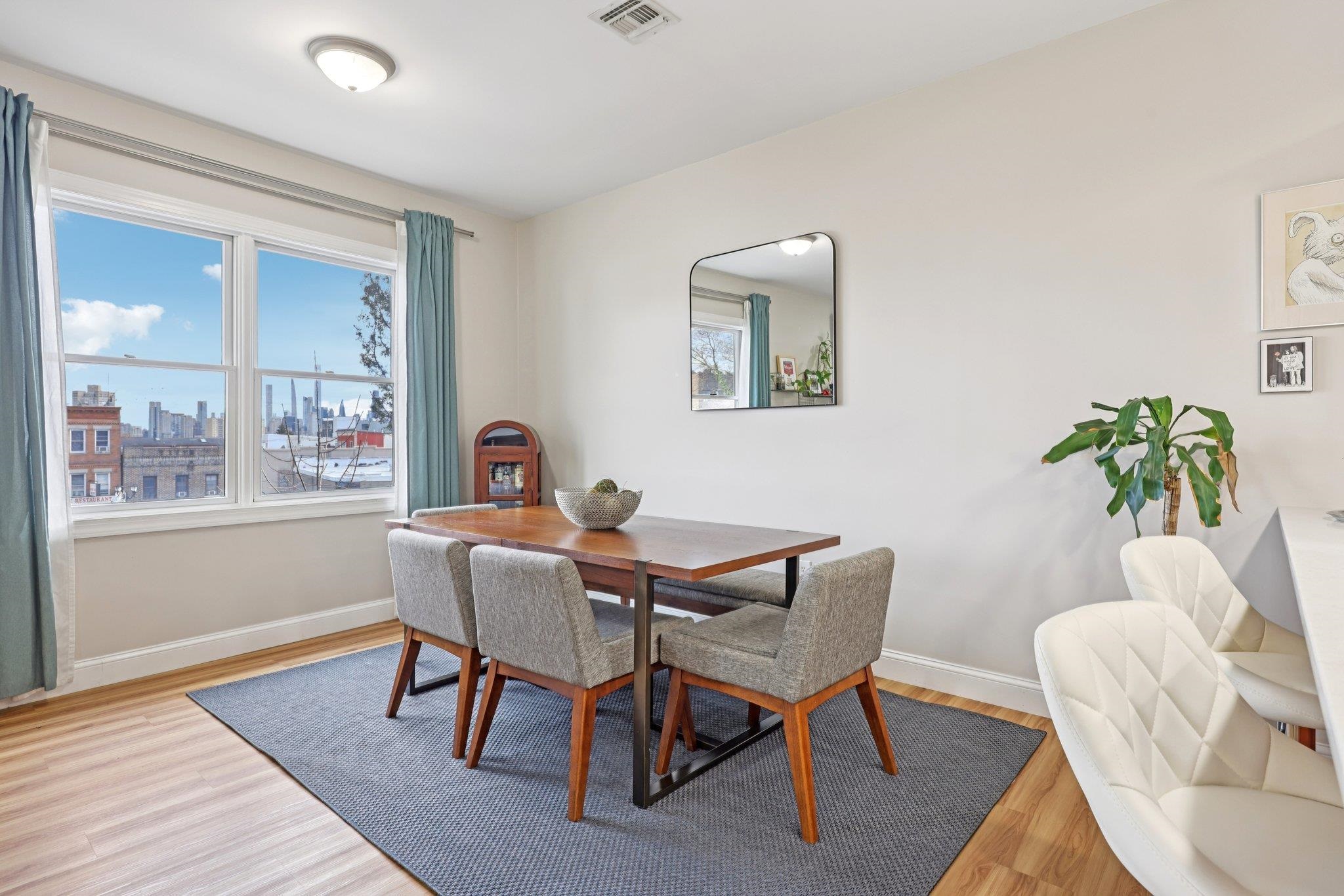 7008 MADISON ST Unit: 204