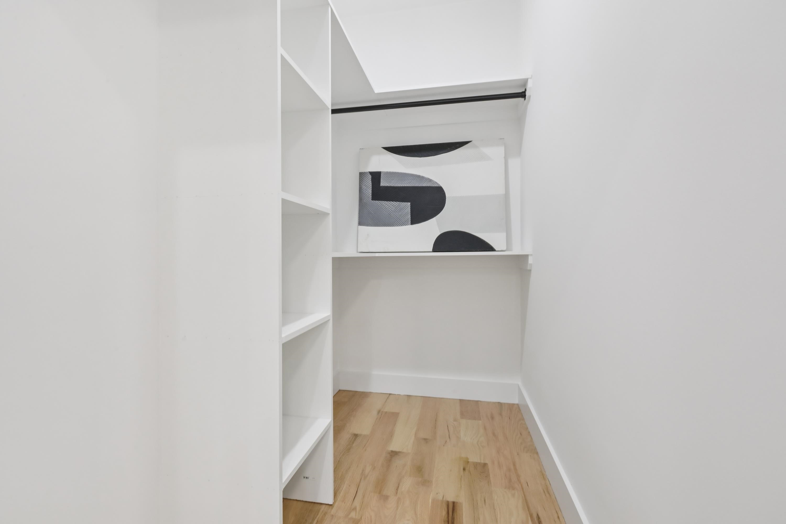 78 BEACON AVE Unit: 2