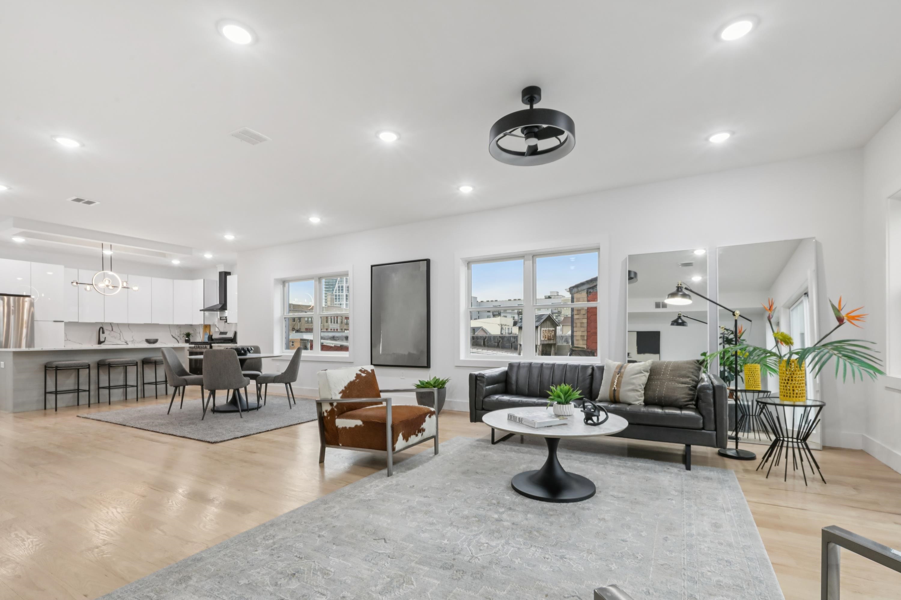 78 BEACON AVE Unit: 2