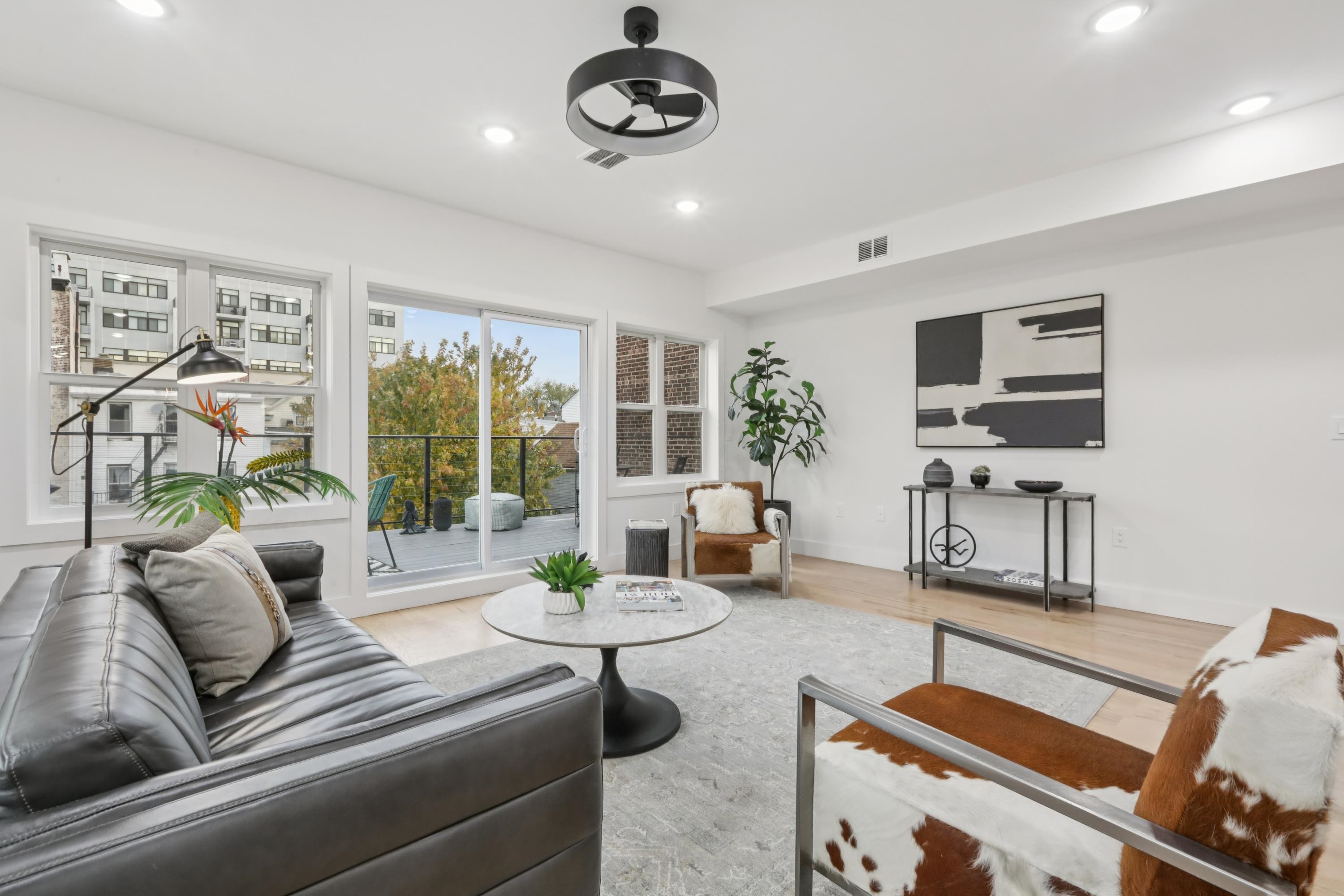 78 BEACON AVE Unit: 2