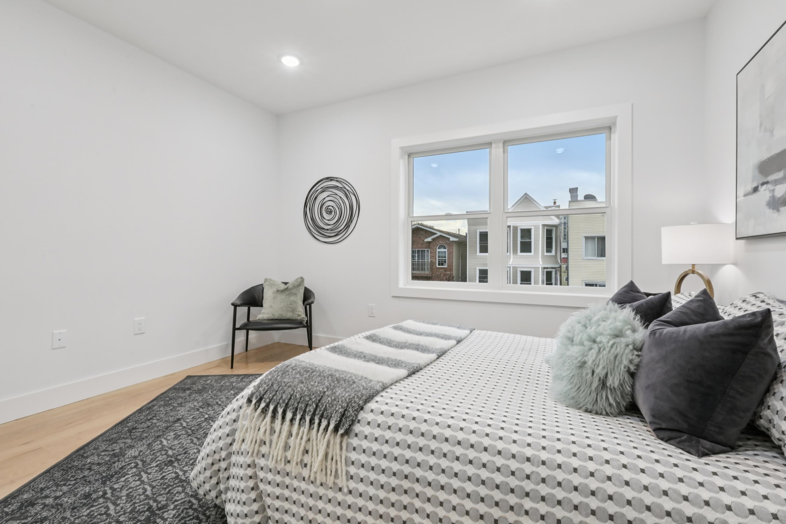 78 BEACON AVE Unit: 2