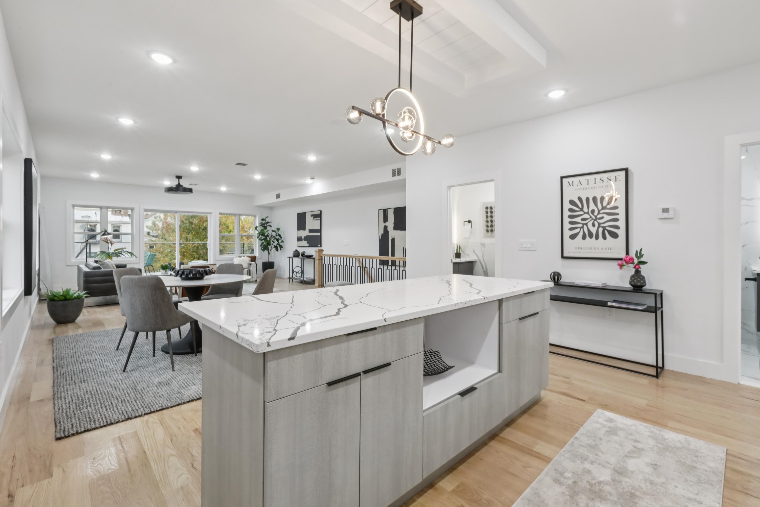 78 BEACON AVE Unit: 2