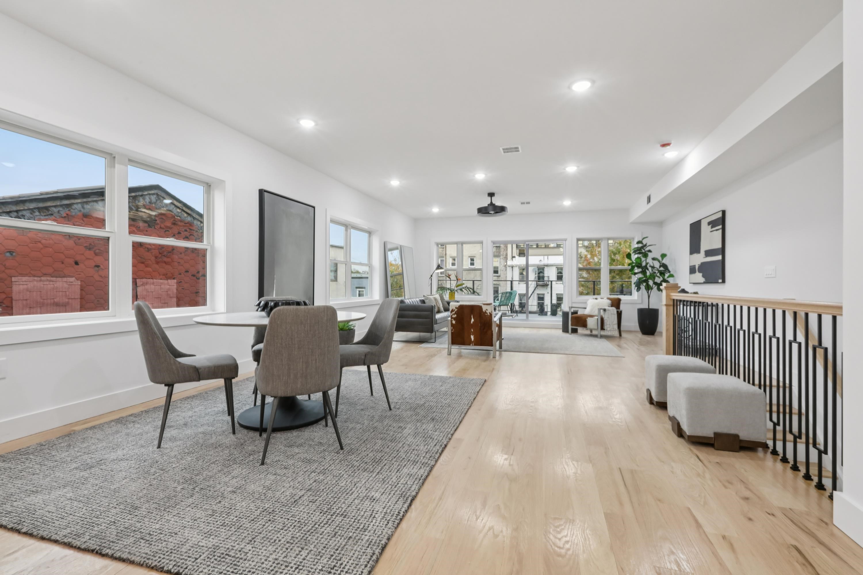 78 BEACON AVE Unit: 2