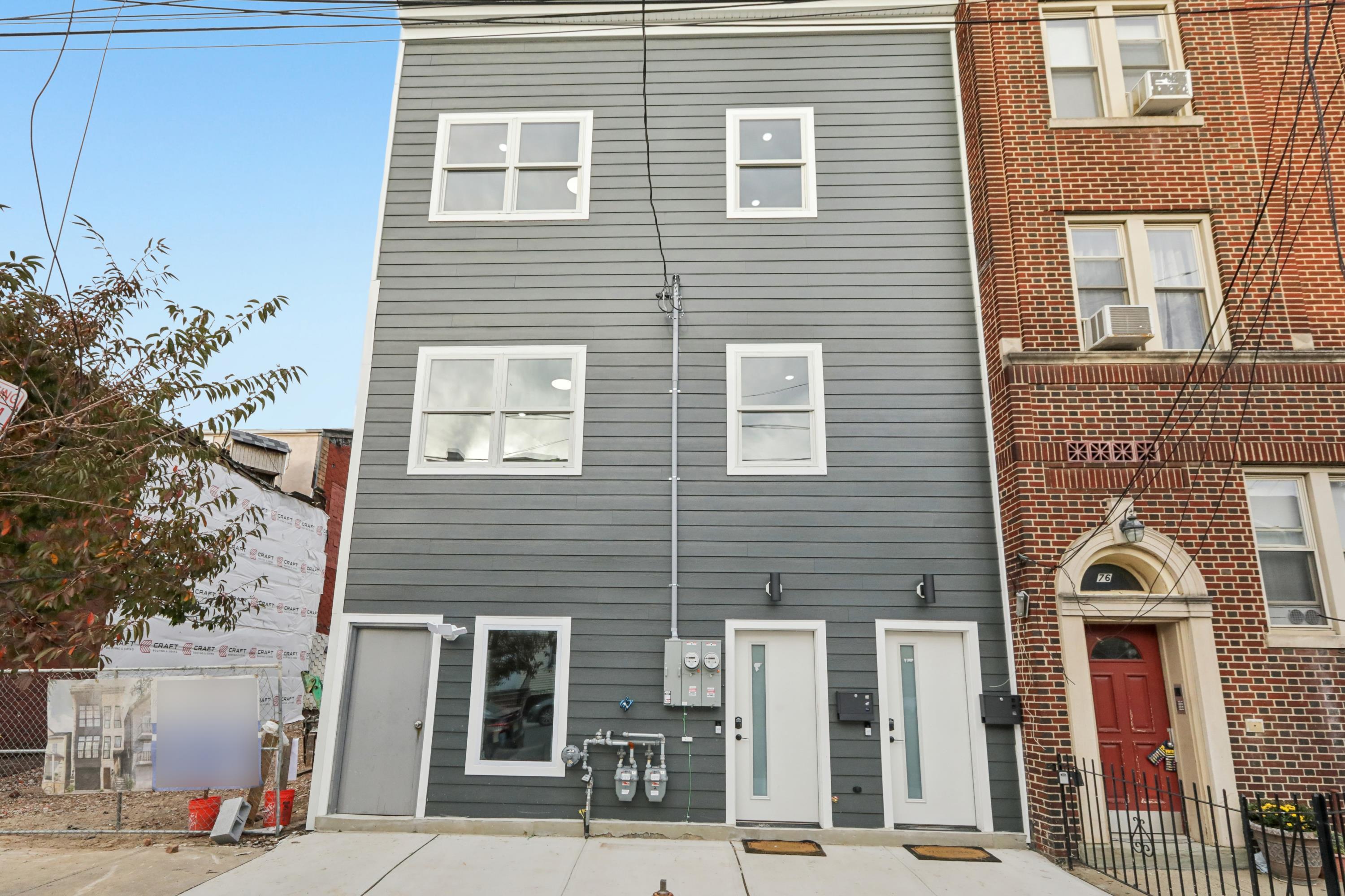 78 BEACON AVE Unit: 2