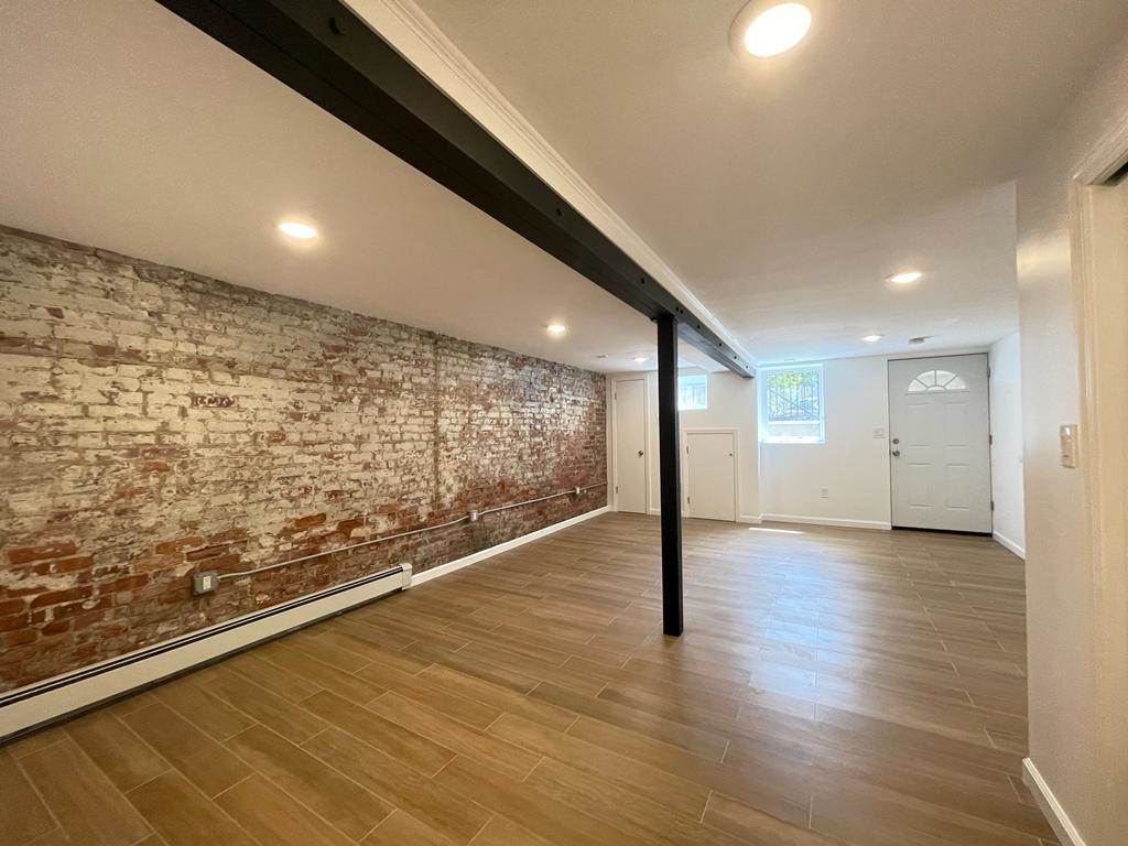 6041 PALISADE AVE Unit: ground