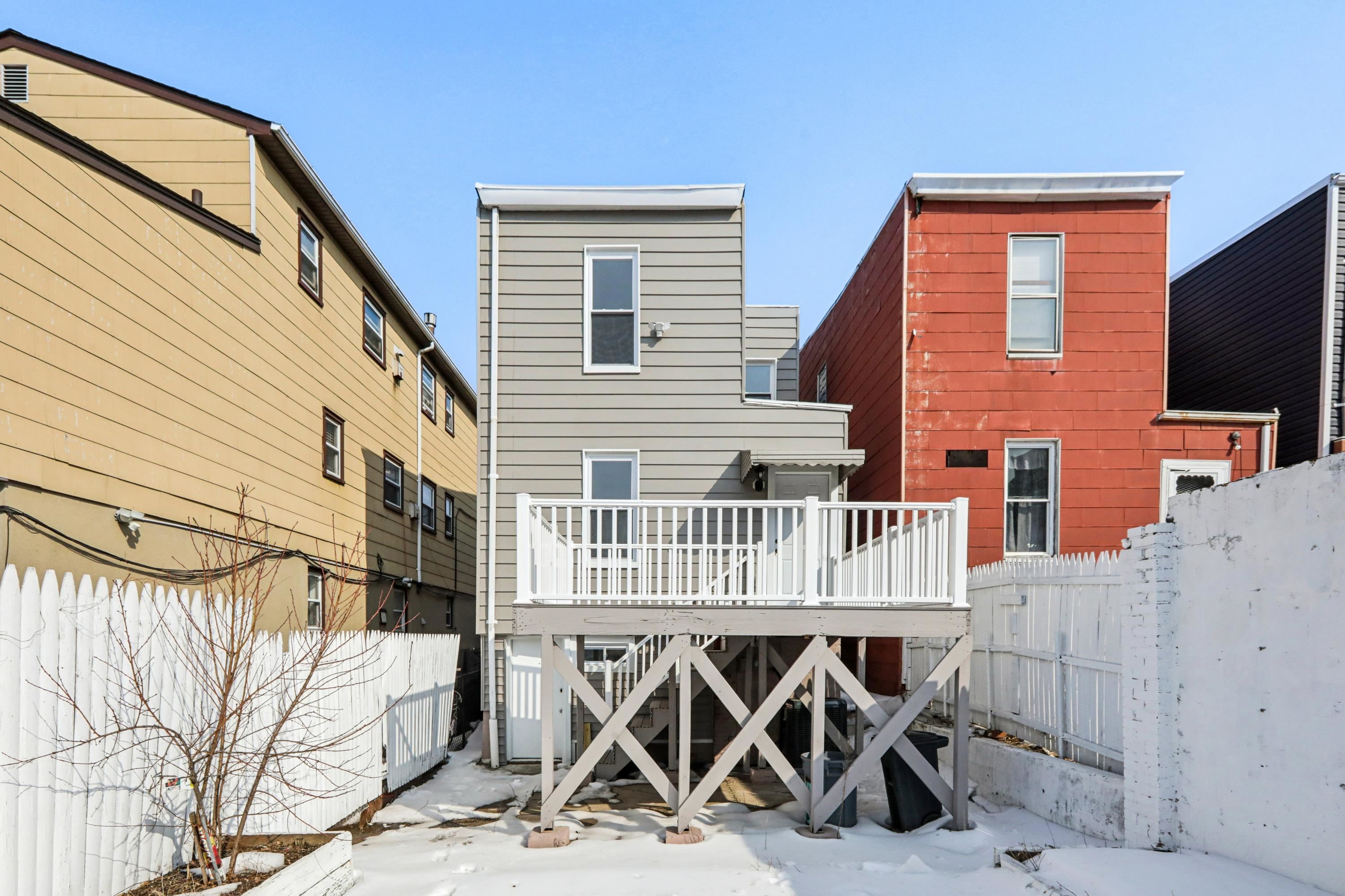 103 BOYD AVE