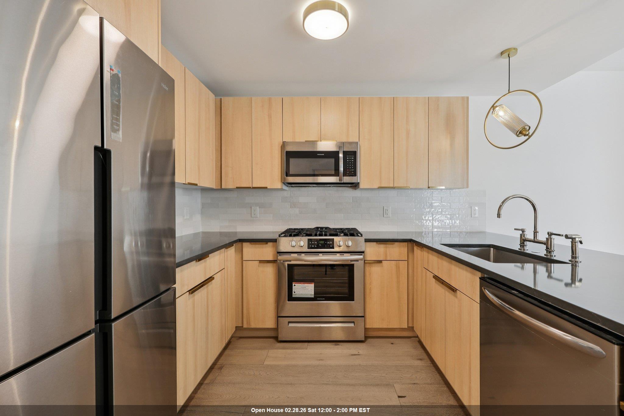 348 BALDWIN AVE Unit: 209