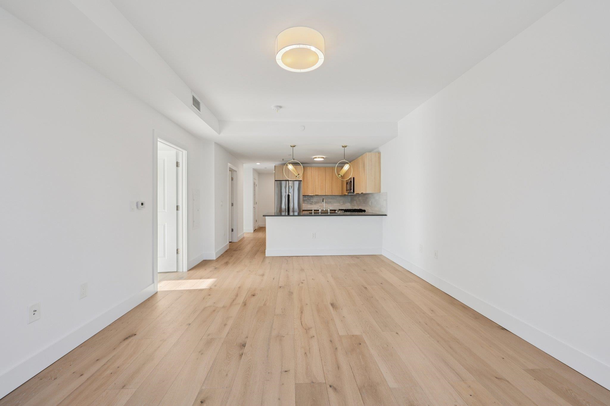 348 BALDWIN AVE Unit: 209