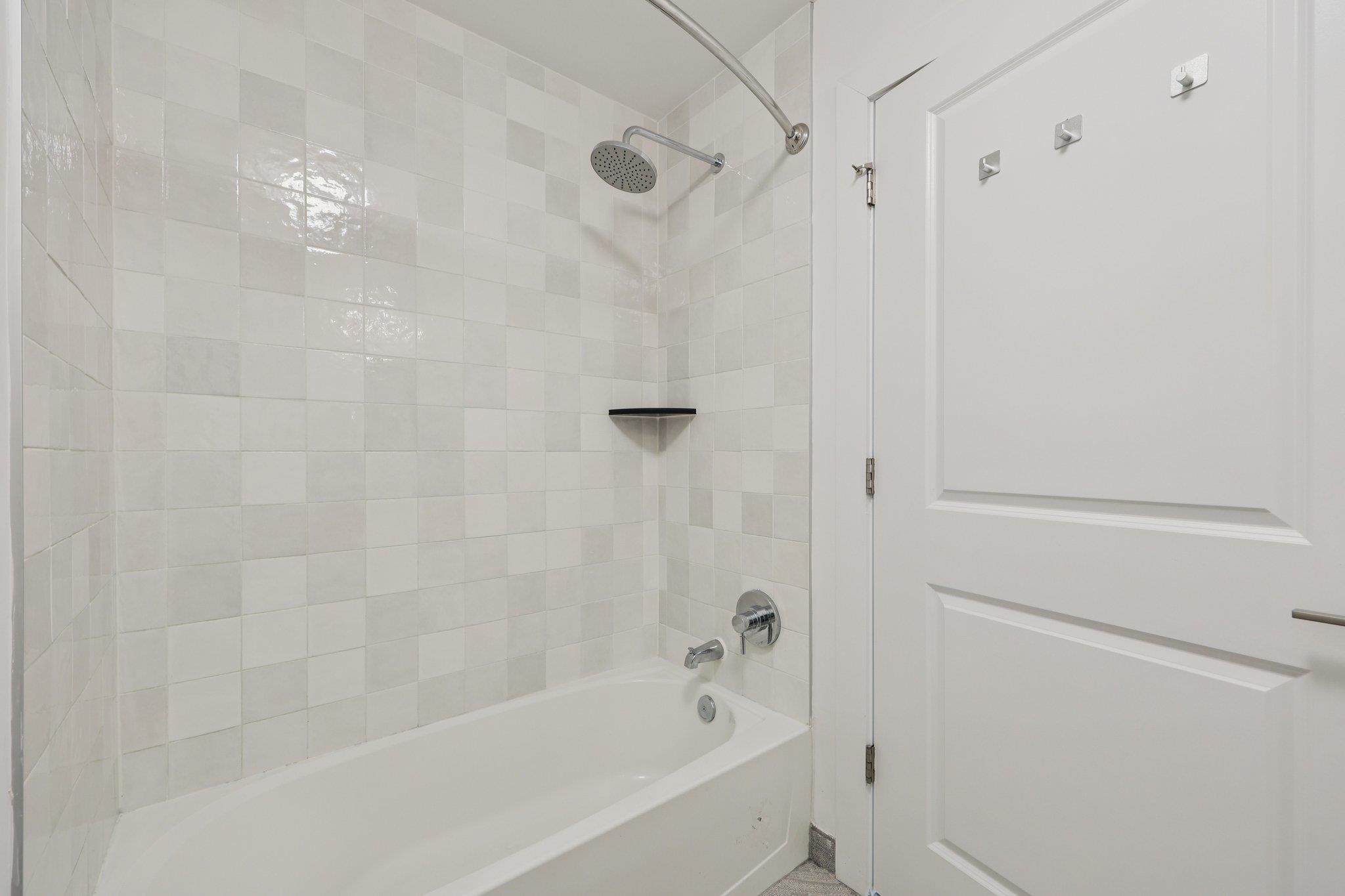 348 BALDWIN AVE Unit: 209