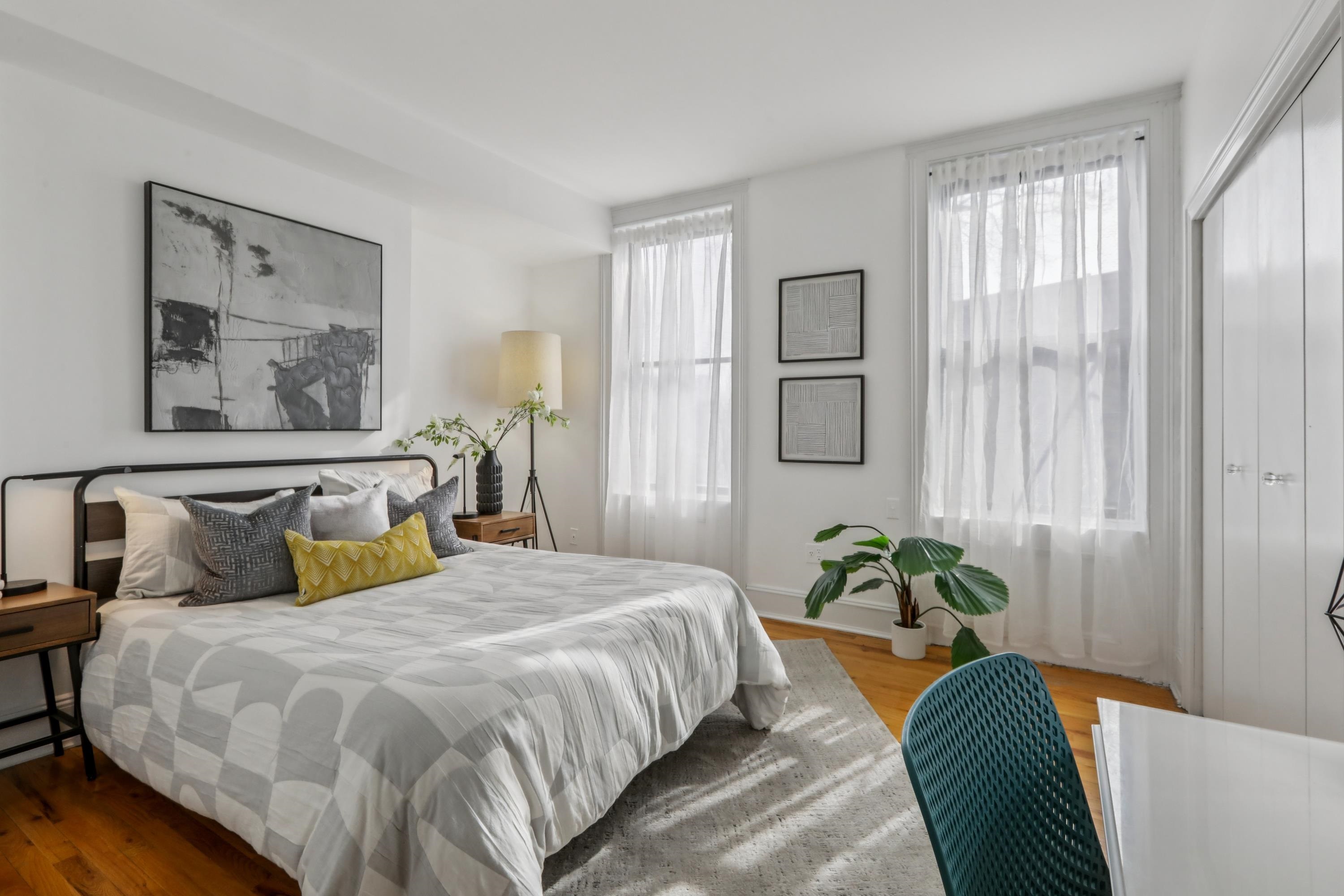 299 8TH ST Unit: 3L