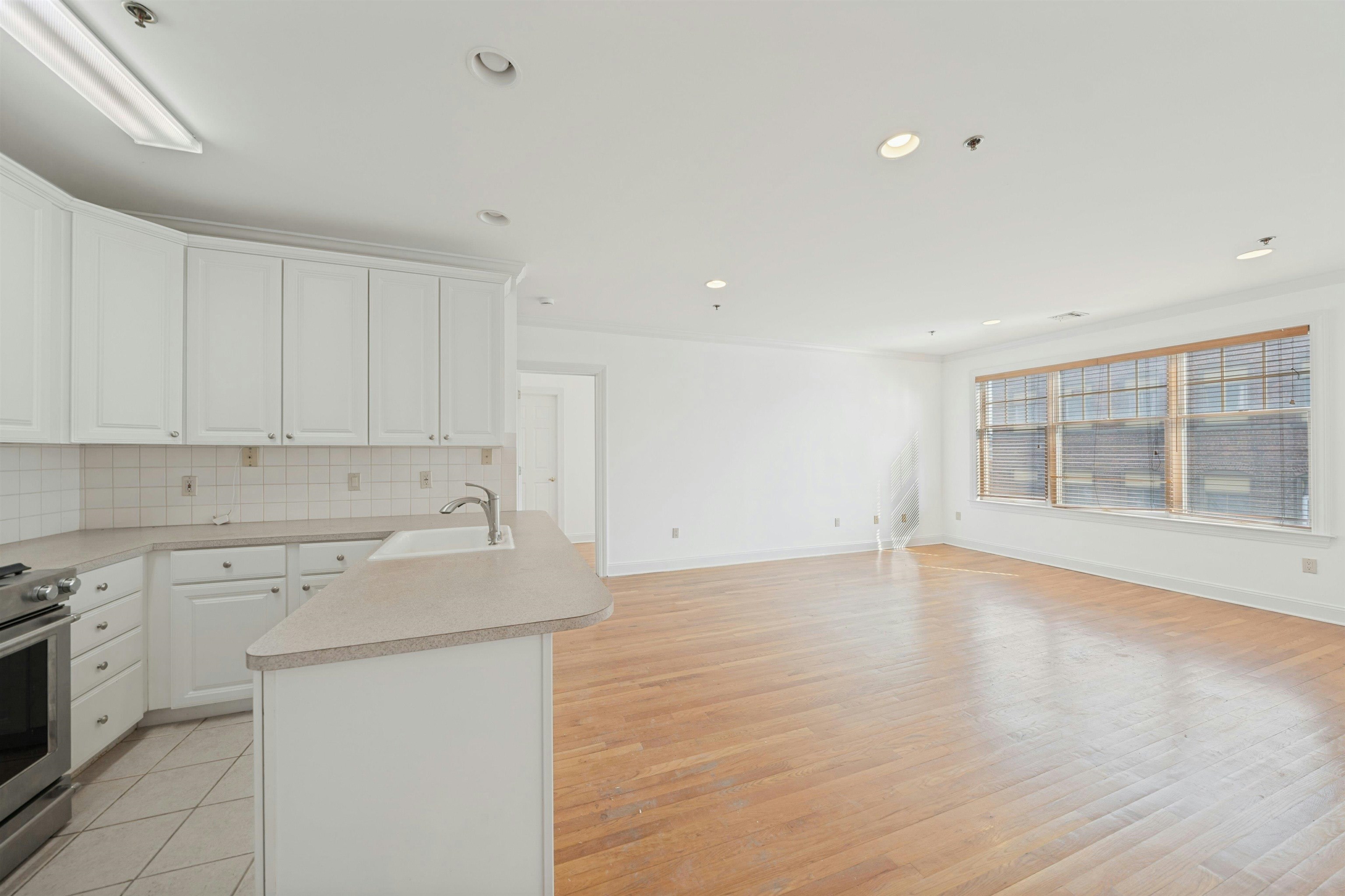 82 CLINTON ST Unit: 6B