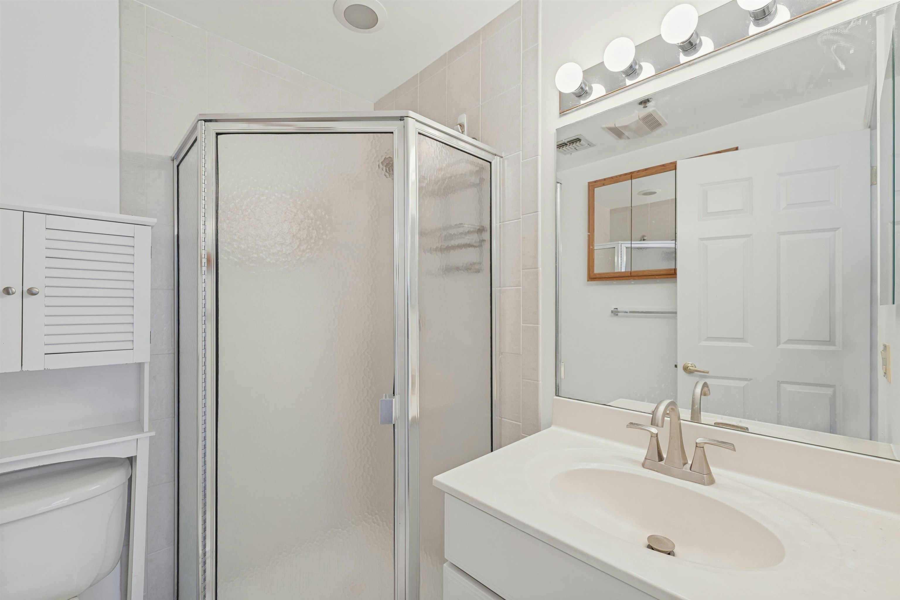 82 CLINTON ST Unit: 6B