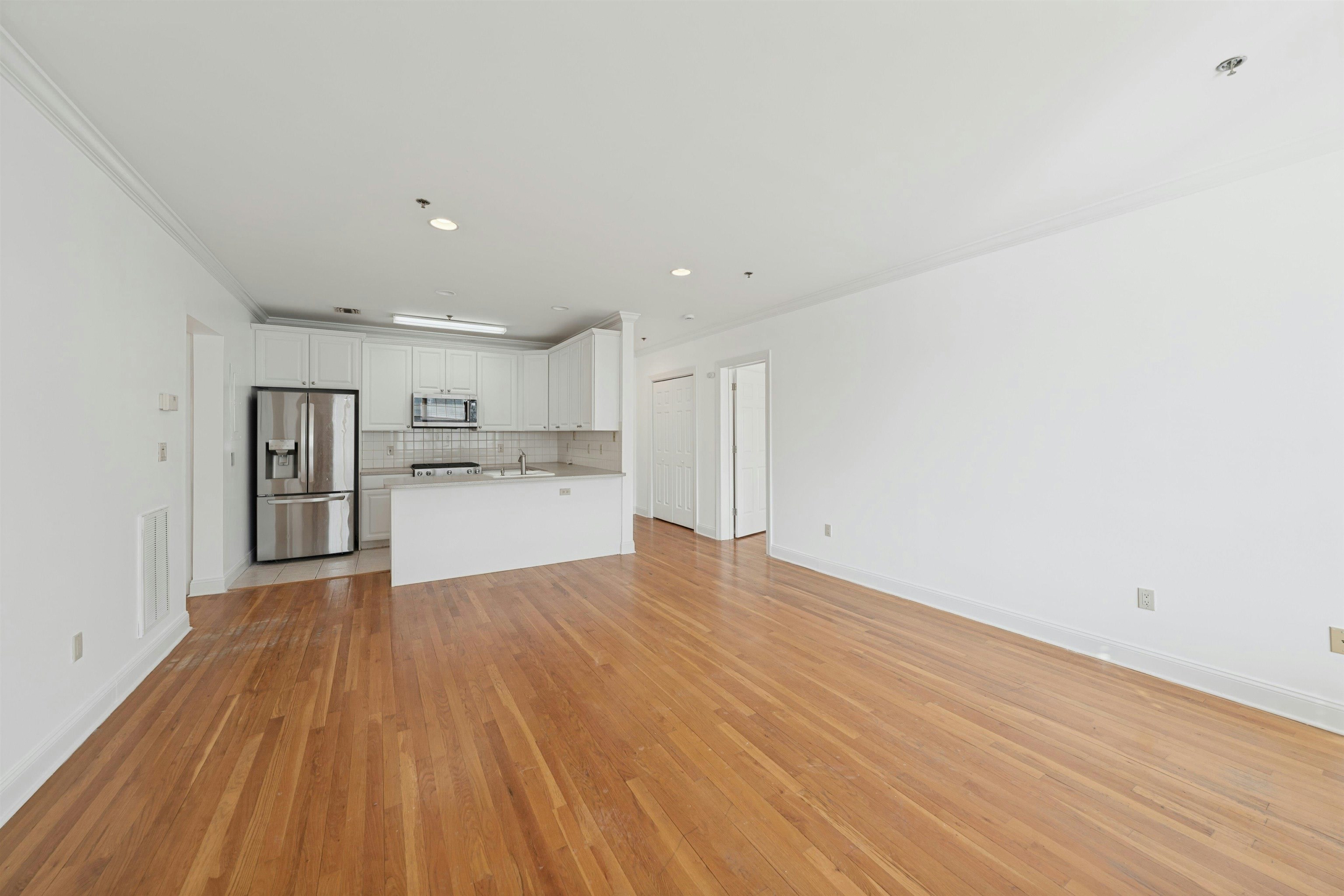 82 CLINTON ST Unit: 6B