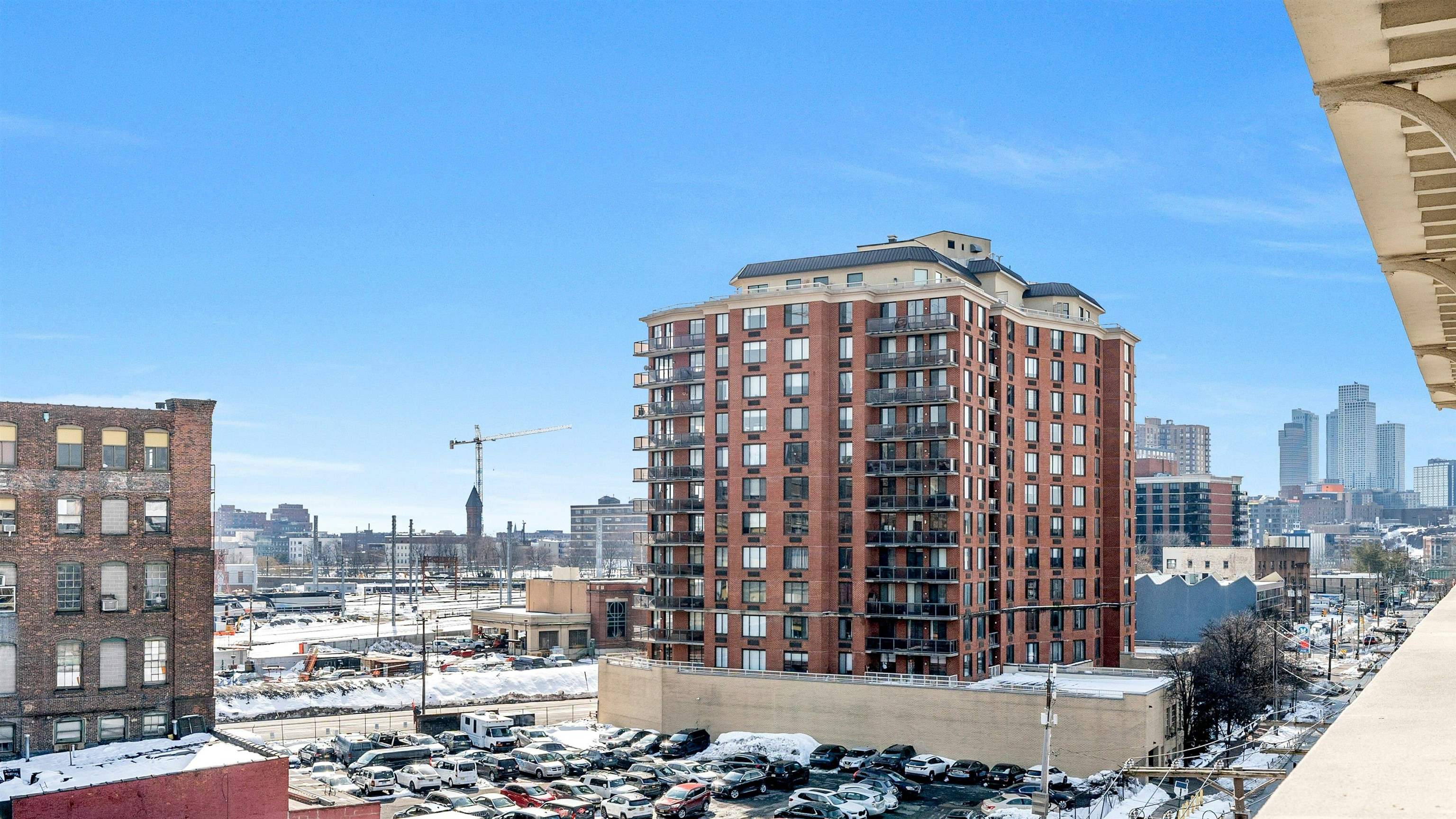 82 CLINTON ST Unit: 6B