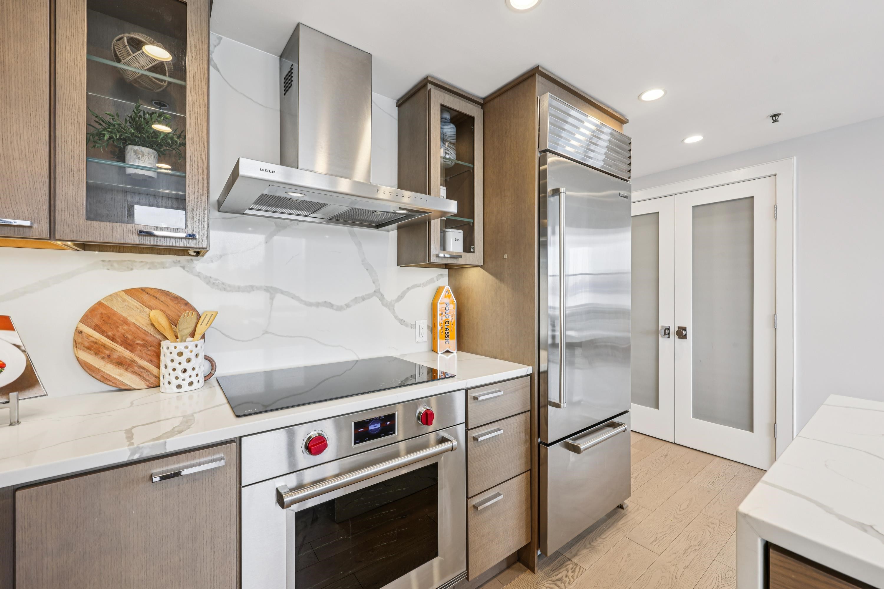 2 CONSTITUTION CT Unit: 503