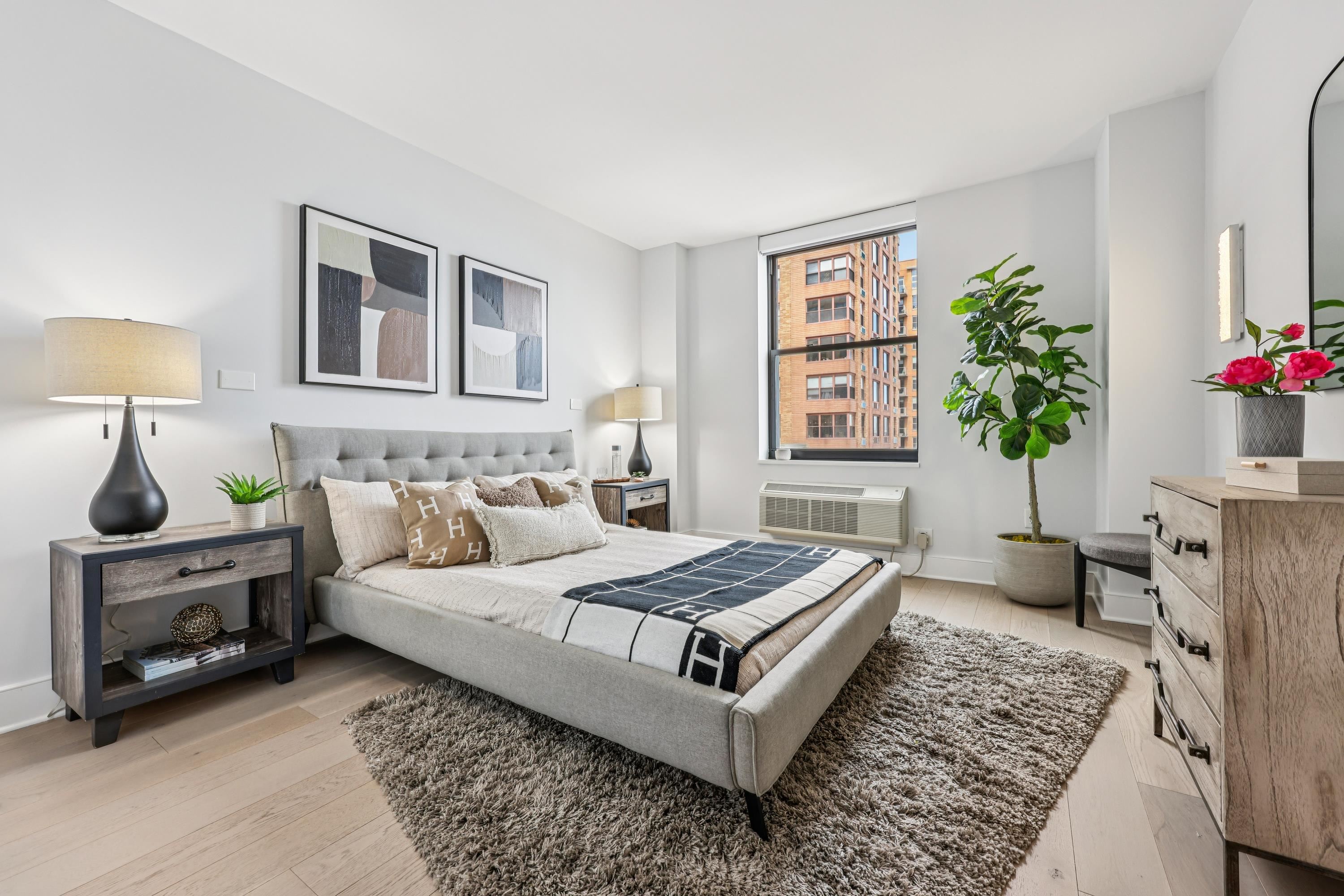 2 CONSTITUTION CT Unit: 503