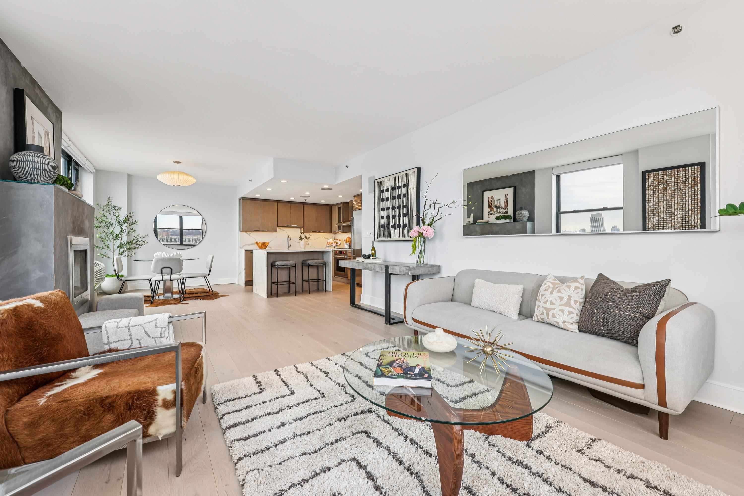 2 CONSTITUTION CT Unit: 503