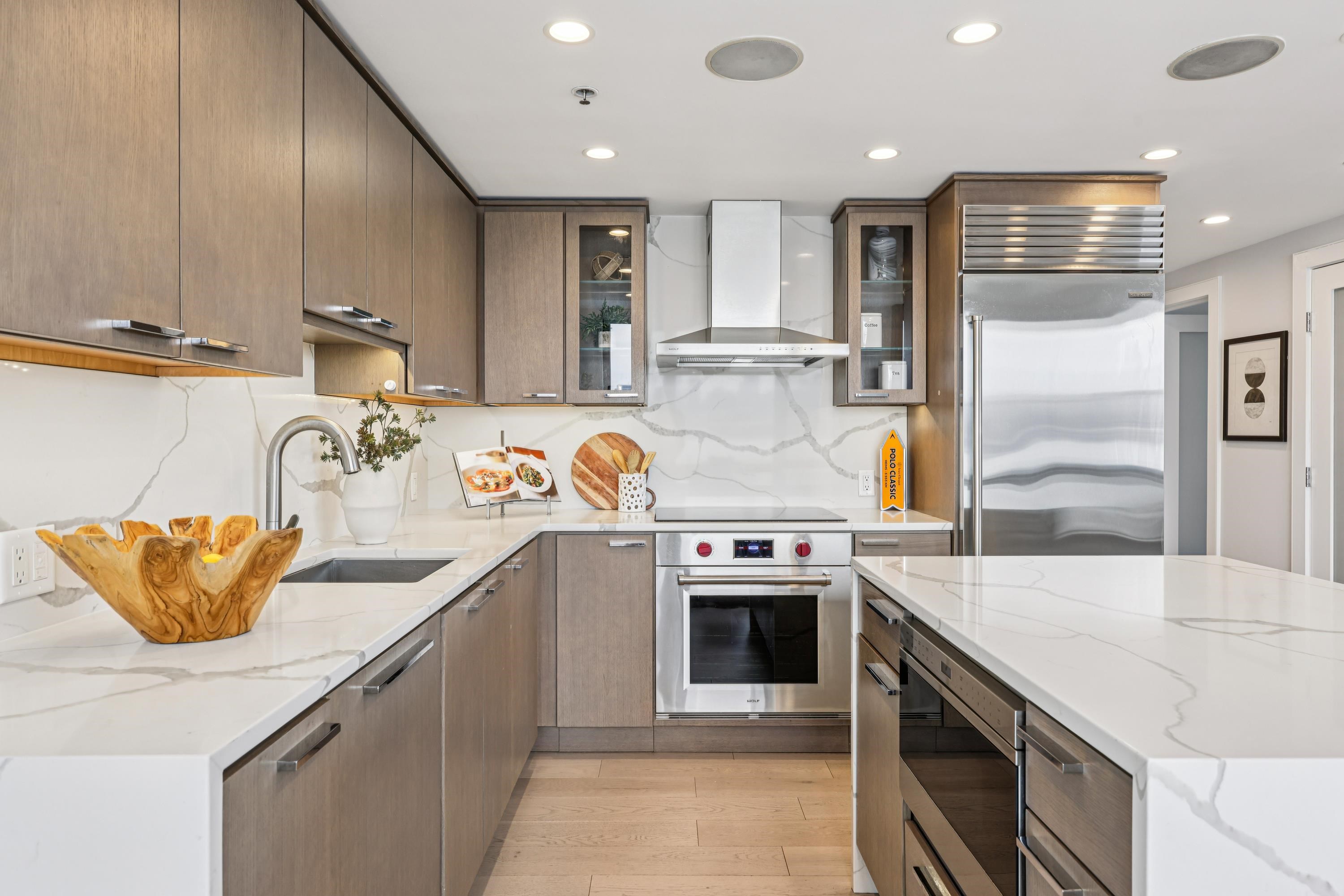 2 CONSTITUTION CT Unit: 503