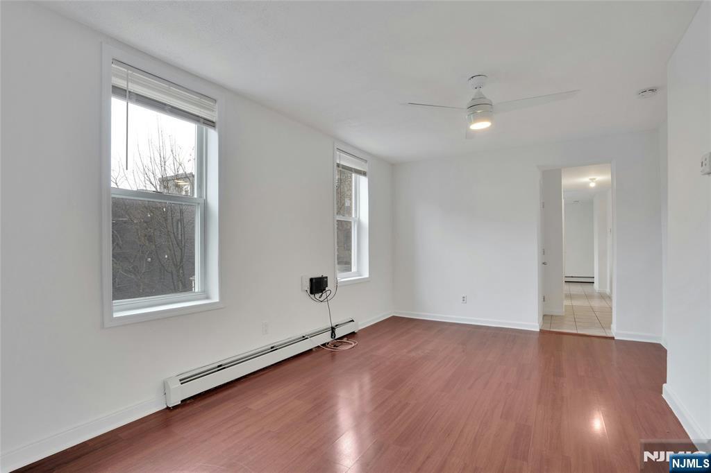 811 Montgomery Street 201