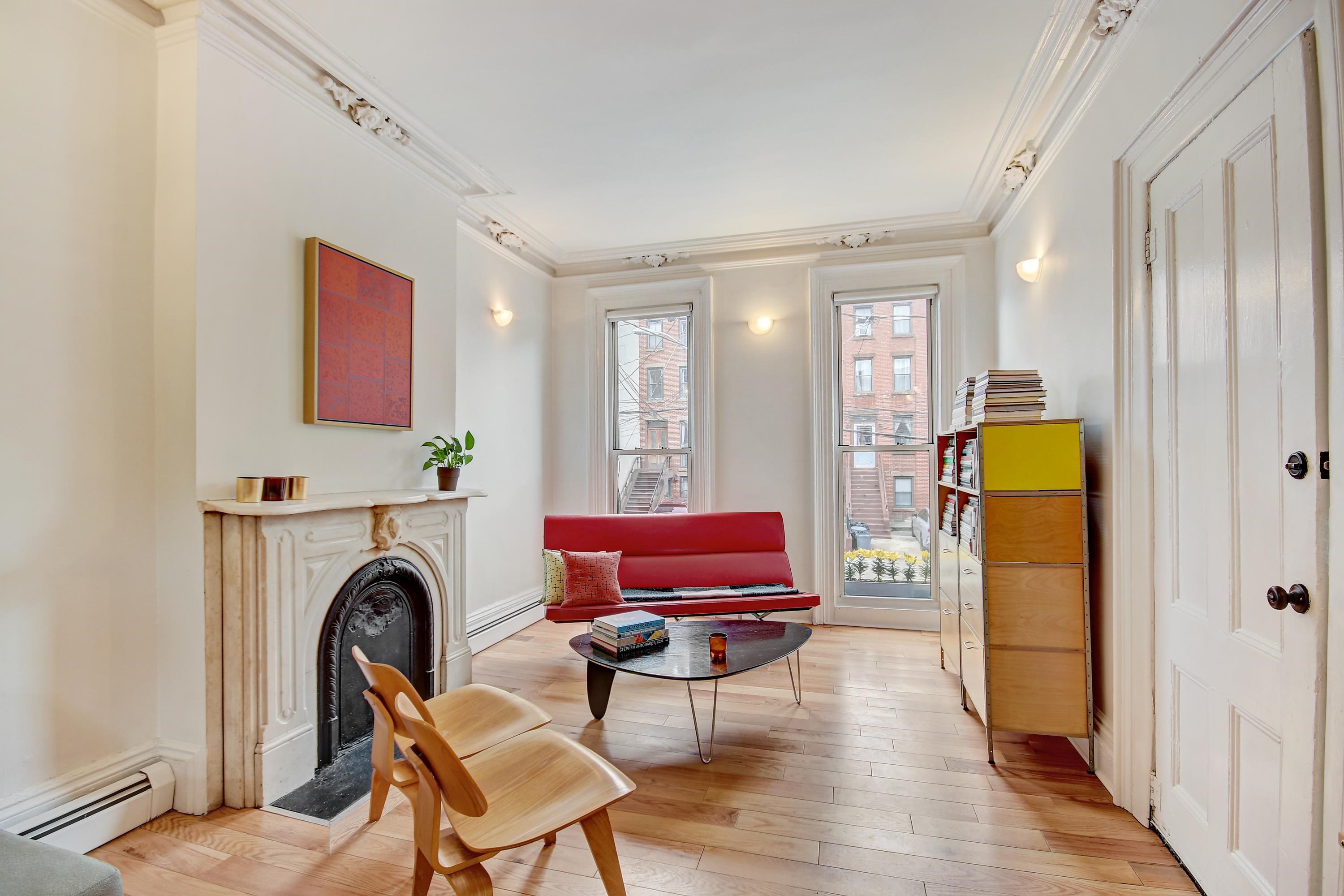 520 MANILA AVE Unit: 1