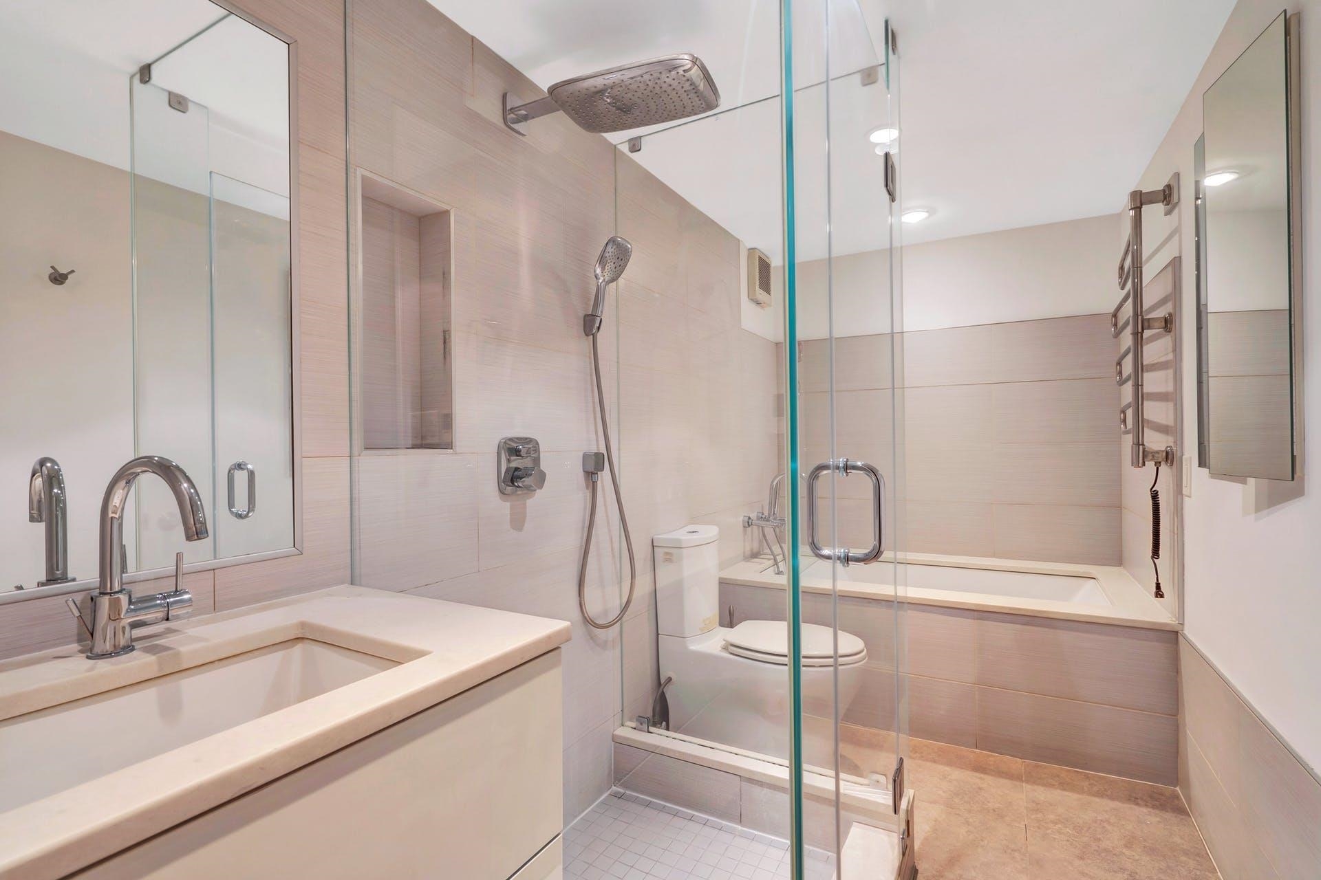 520 MANILA AVE Unit: 1