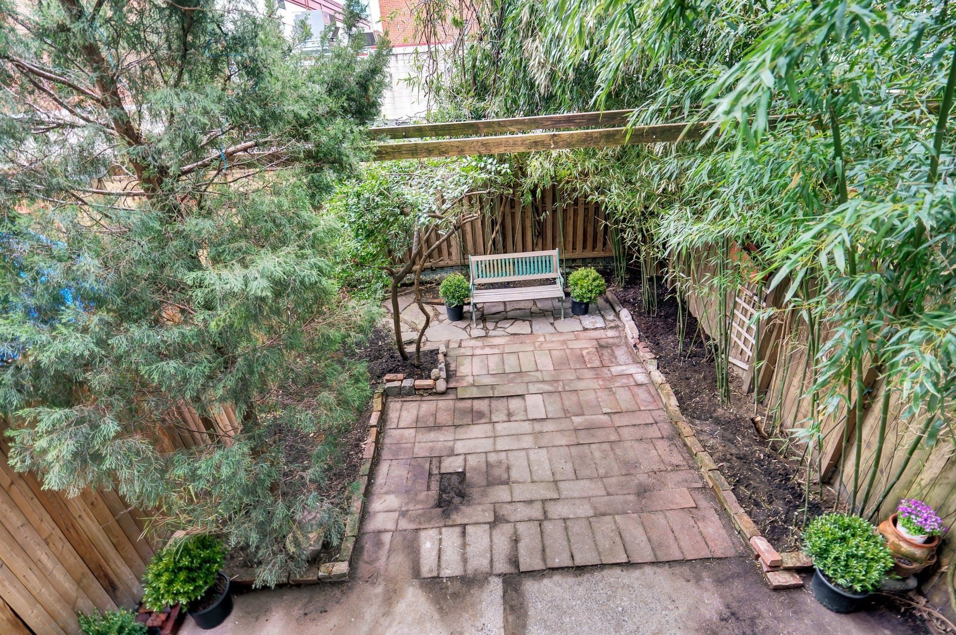 520 MANILA AVE Unit: 1