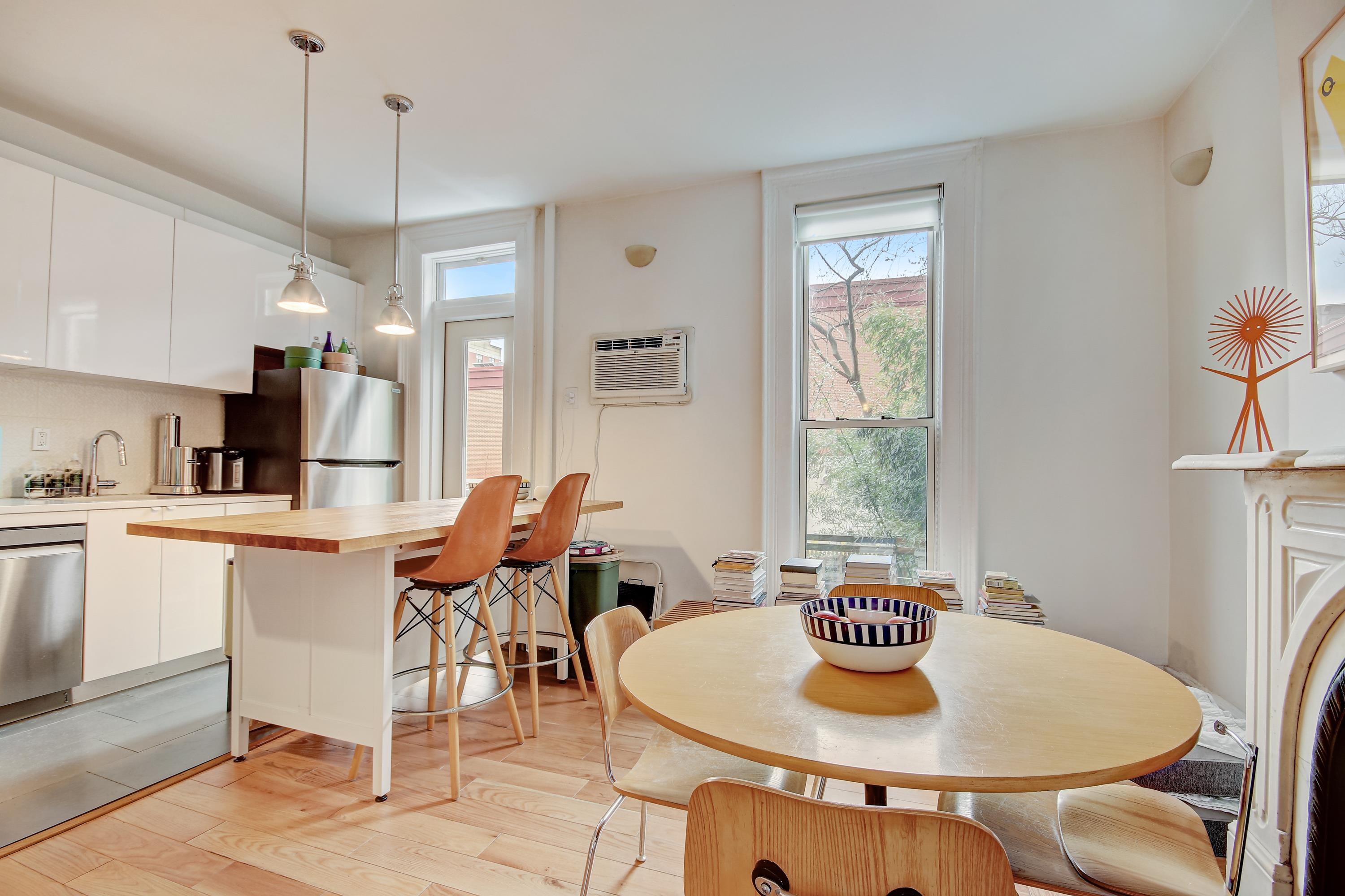 520 MANILA AVE Unit: 1