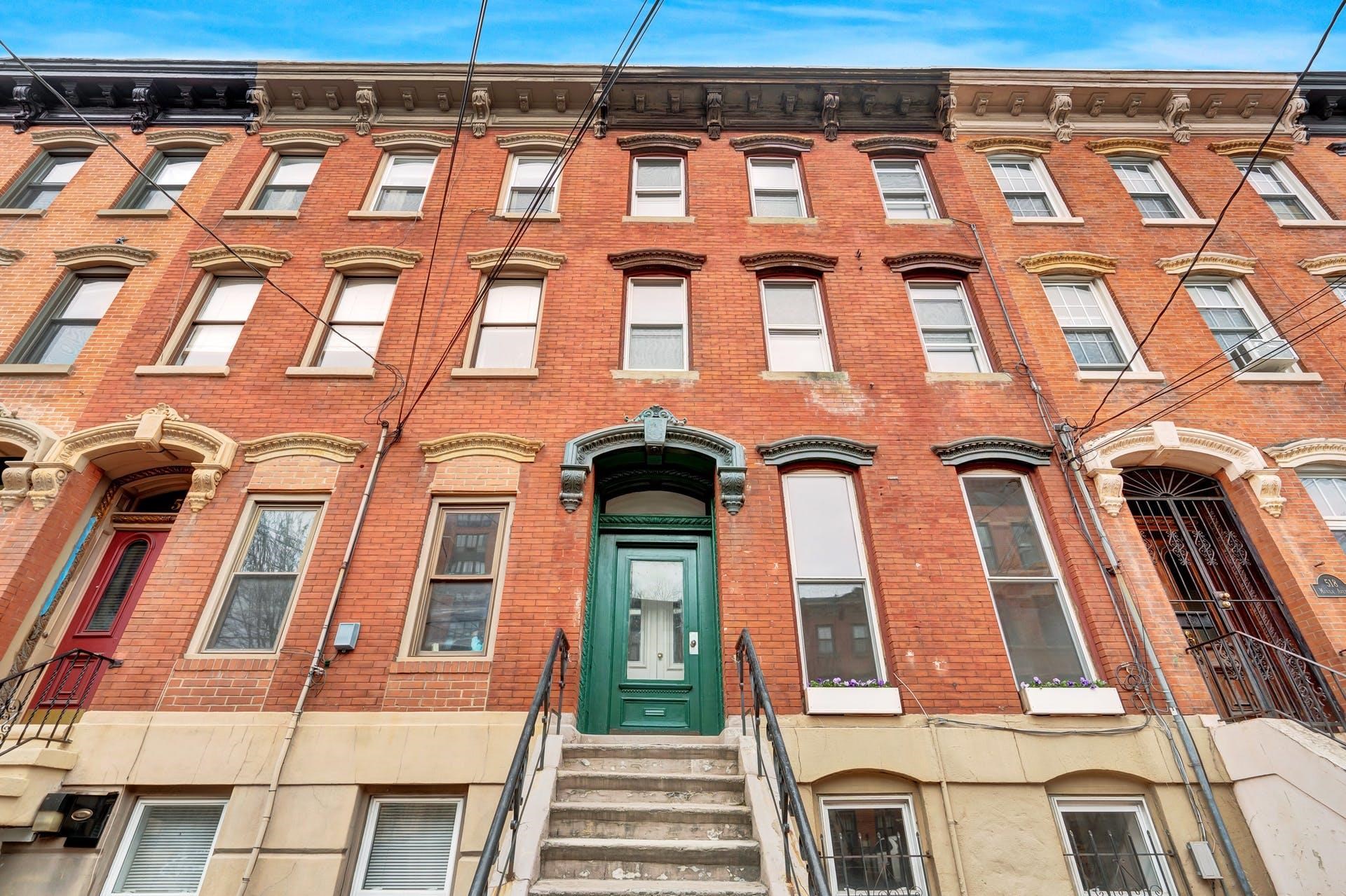 520 MANILA AVE Unit: 1