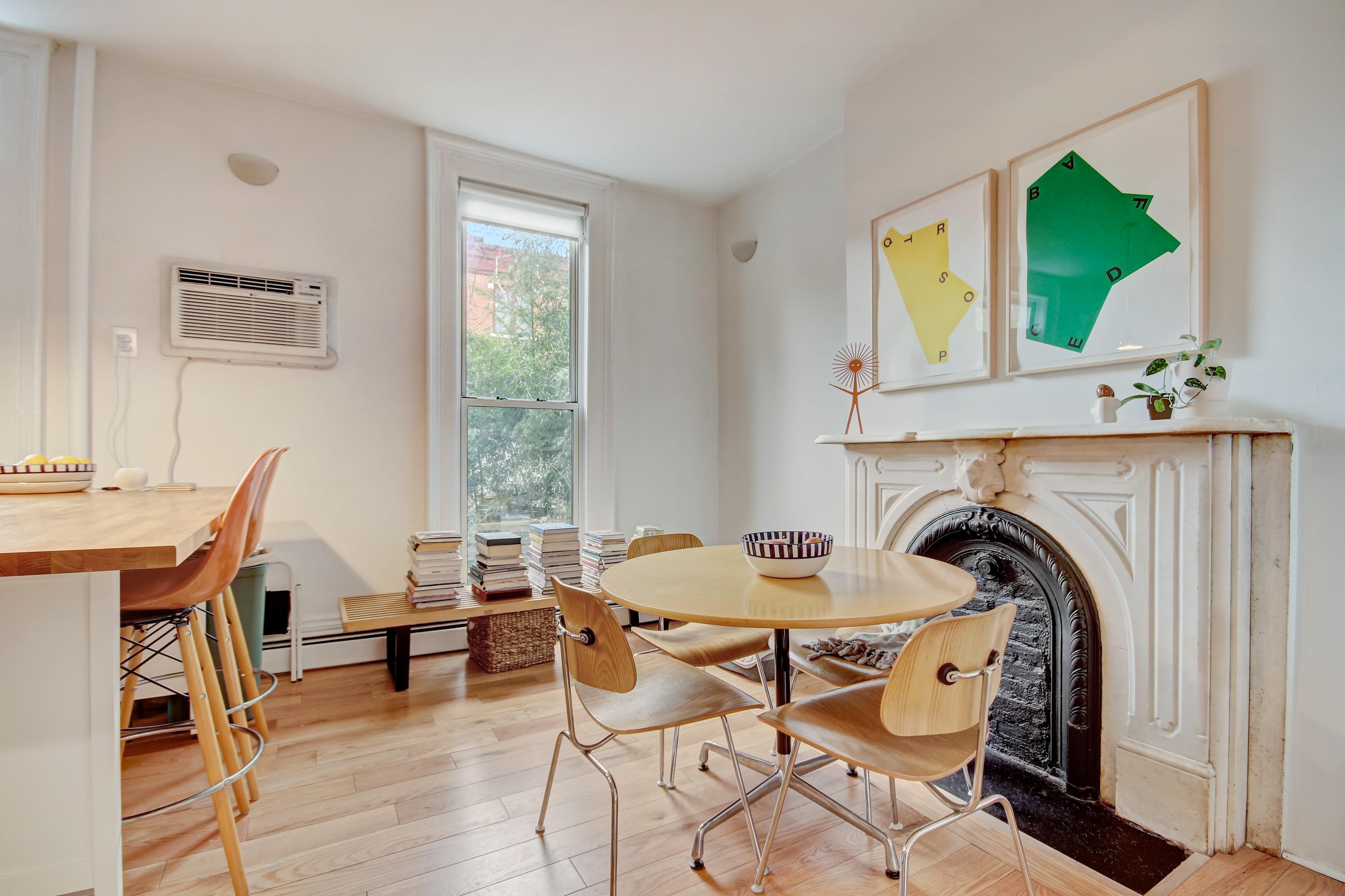 520 MANILA AVE Unit: 1