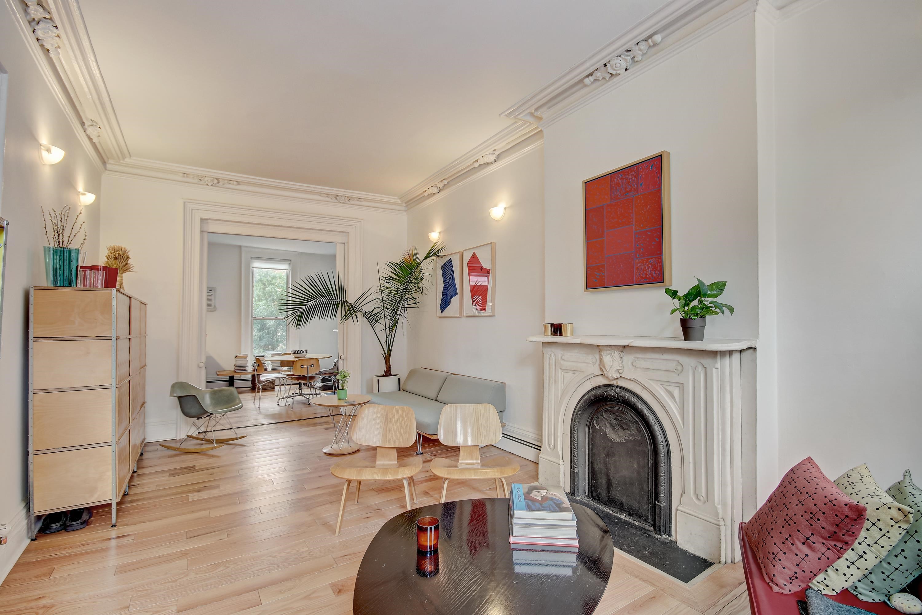 520 MANILA AVE Unit: 1