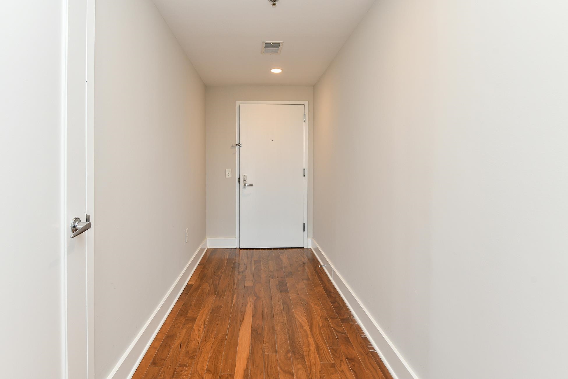 800 JACKSON ST Unit: 607