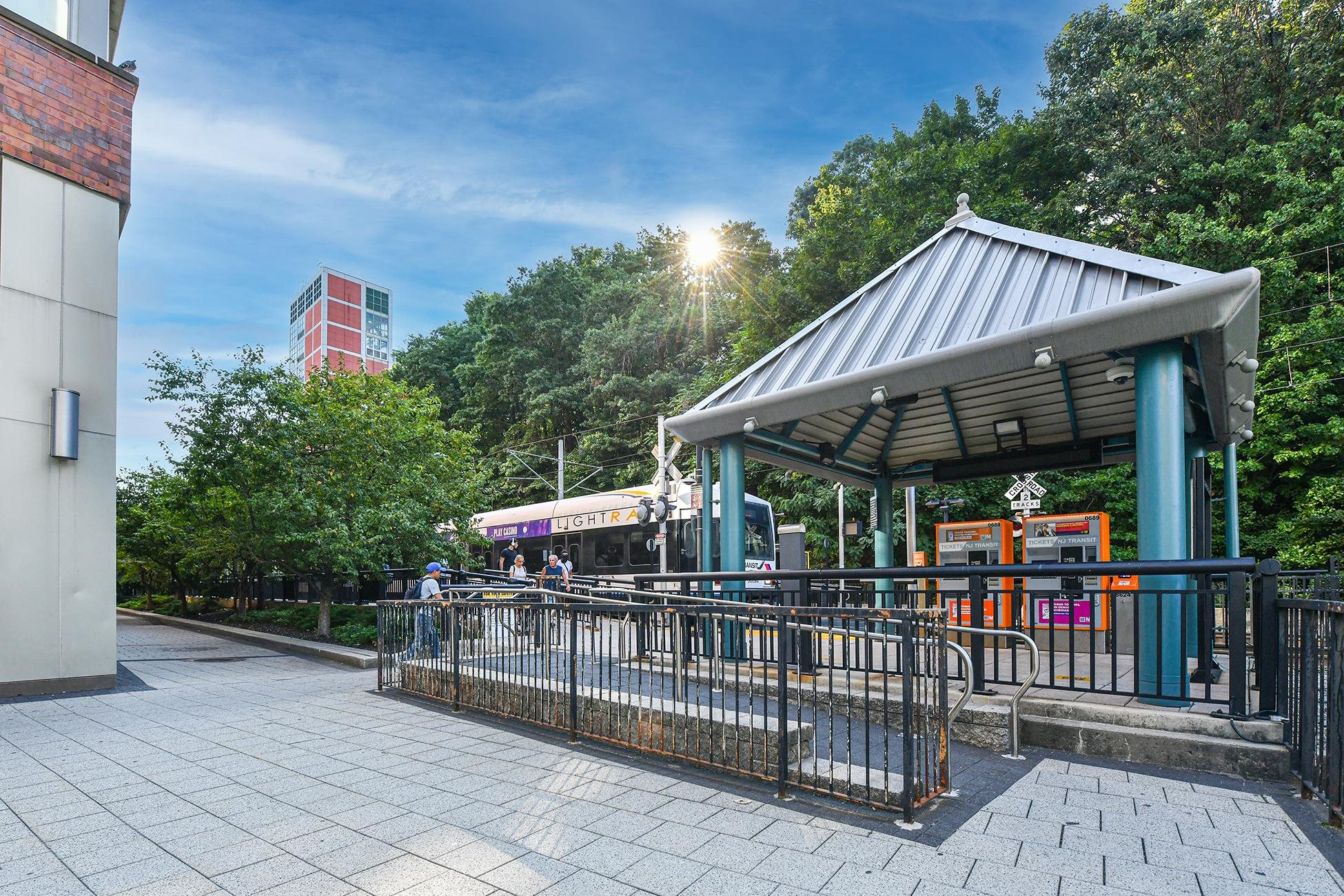 800 JACKSON ST Unit: 607