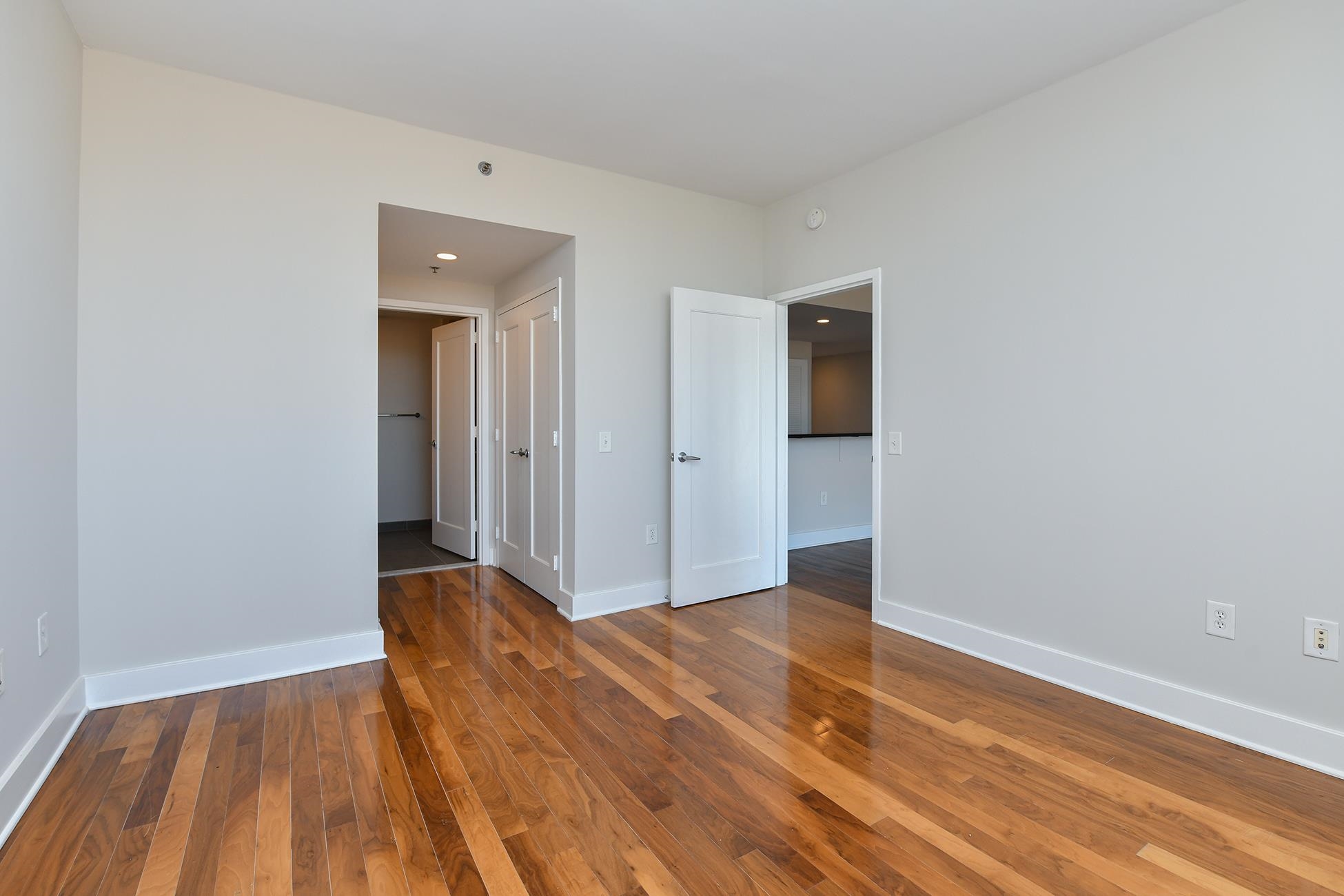 800 JACKSON ST Unit: 607