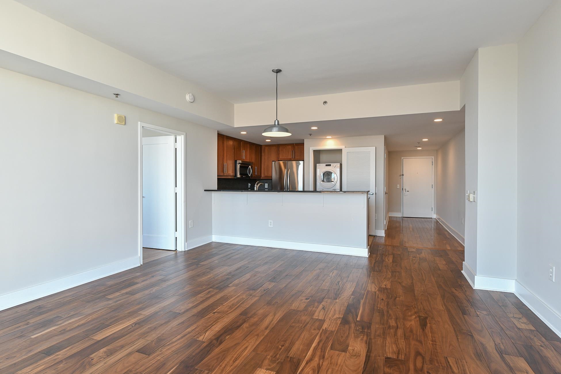 800 JACKSON ST Unit: 607