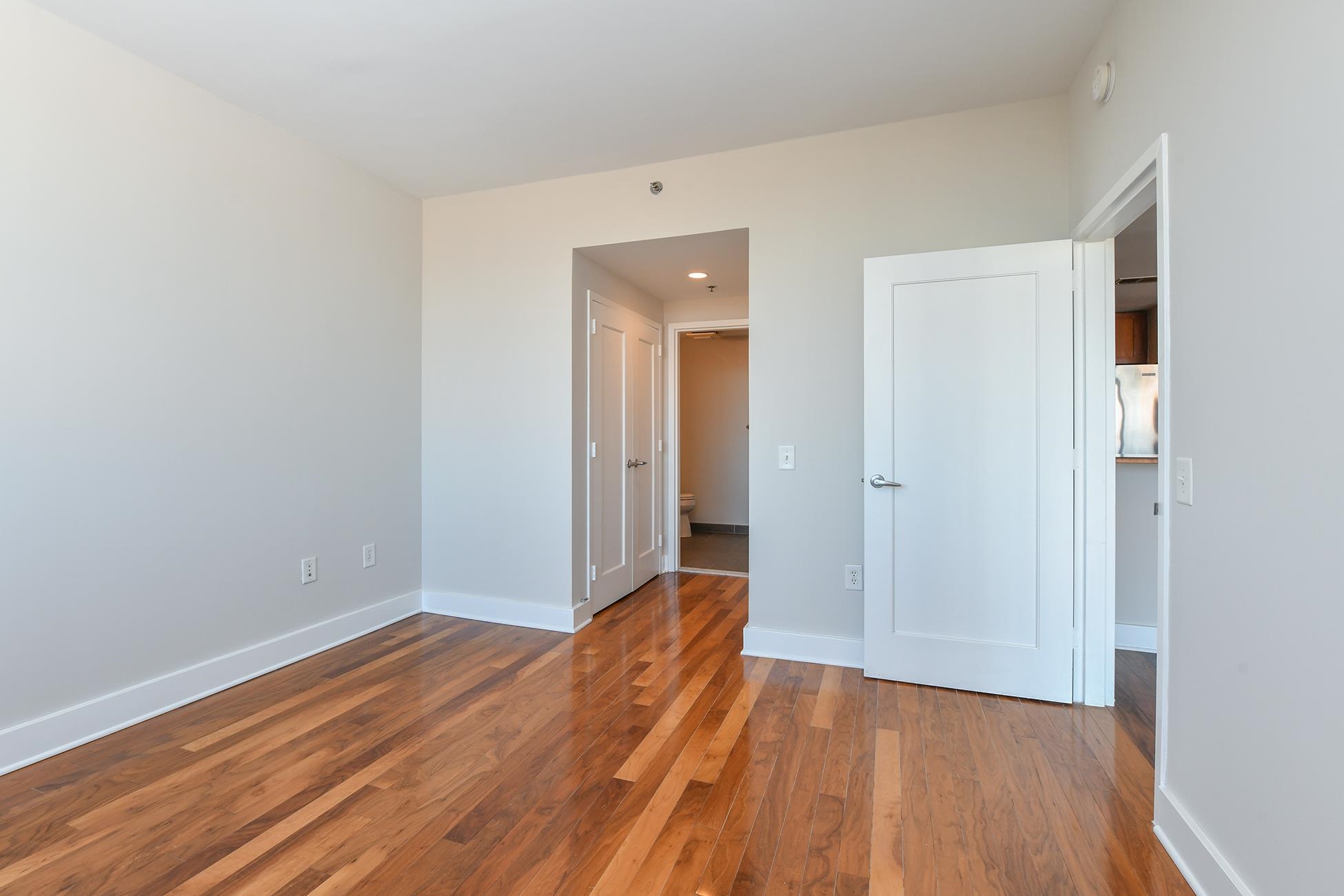800 JACKSON ST Unit: 607