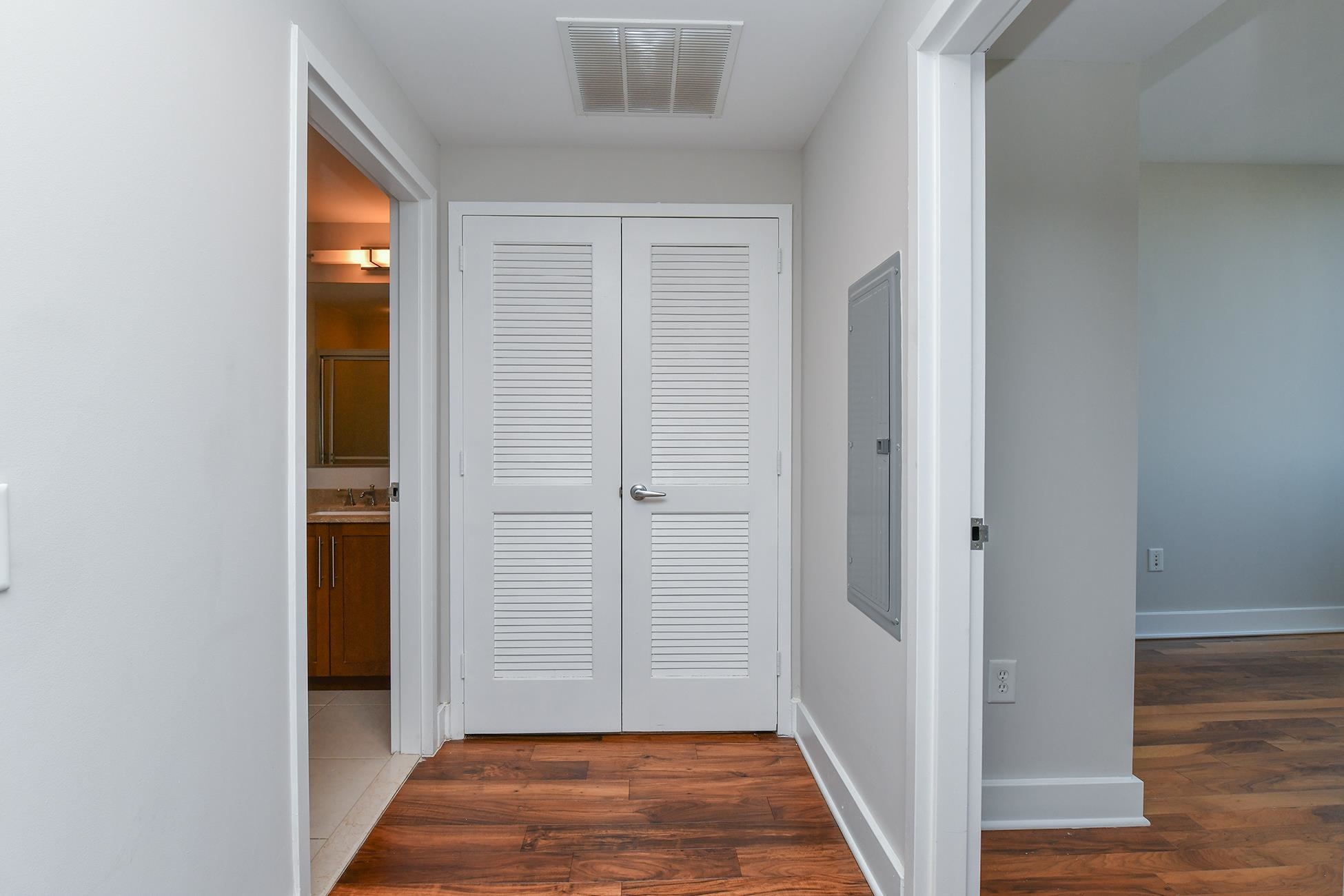 800 JACKSON ST Unit: 607