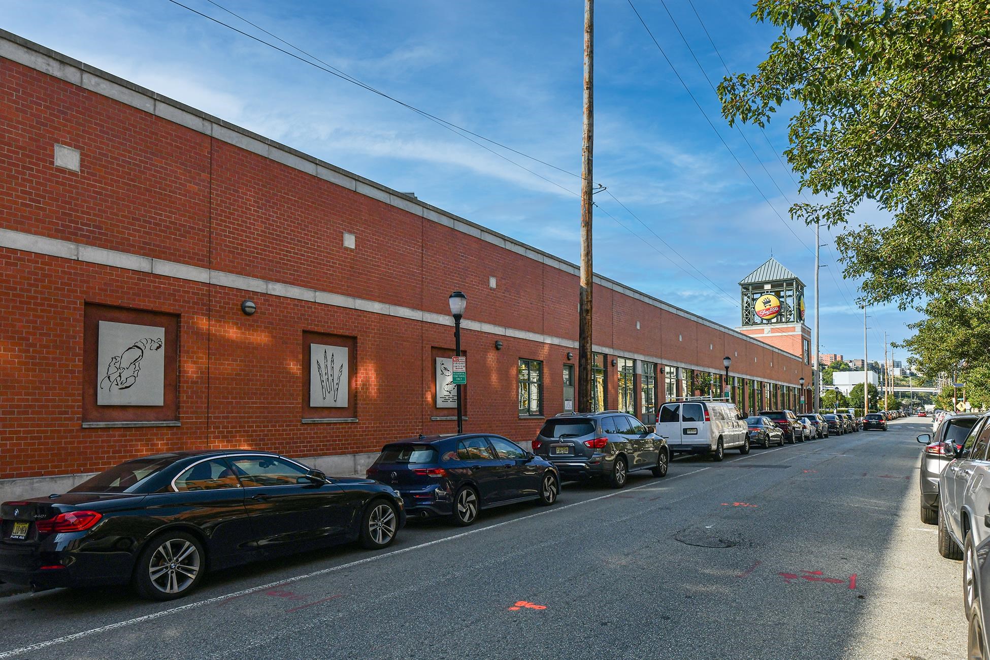 800 JACKSON ST Unit: 607