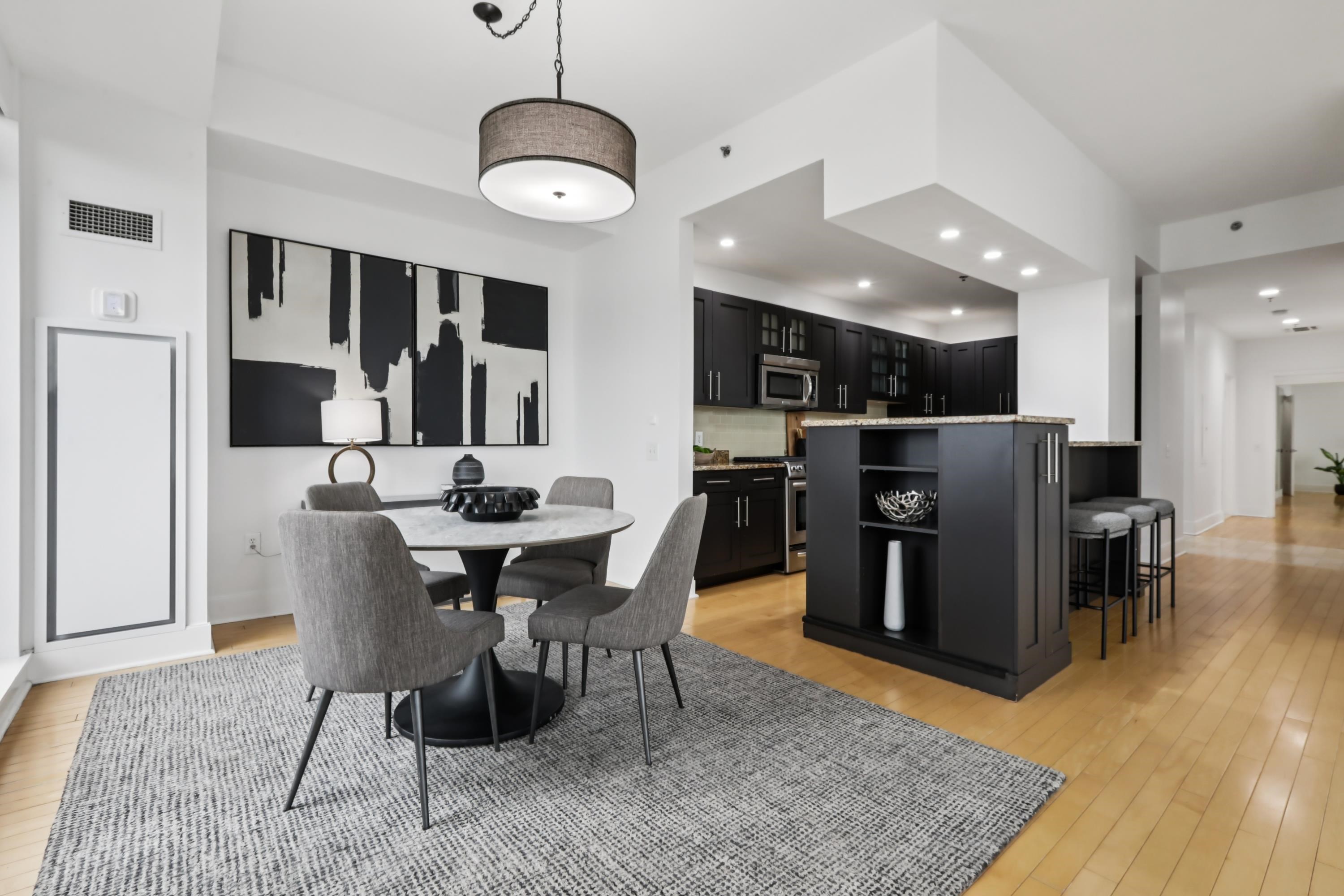 1025 MAXWELL LANE Unit: 1201