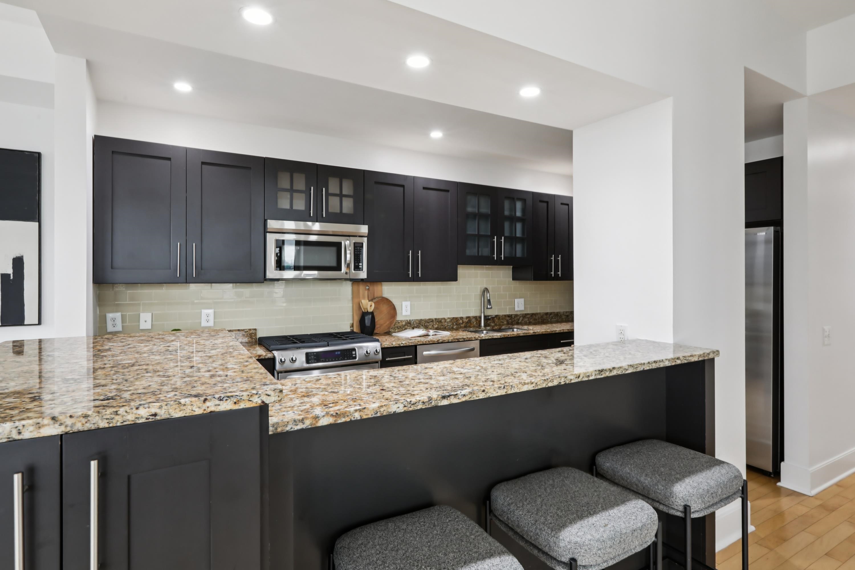 1025 MAXWELL LANE Unit: 1201