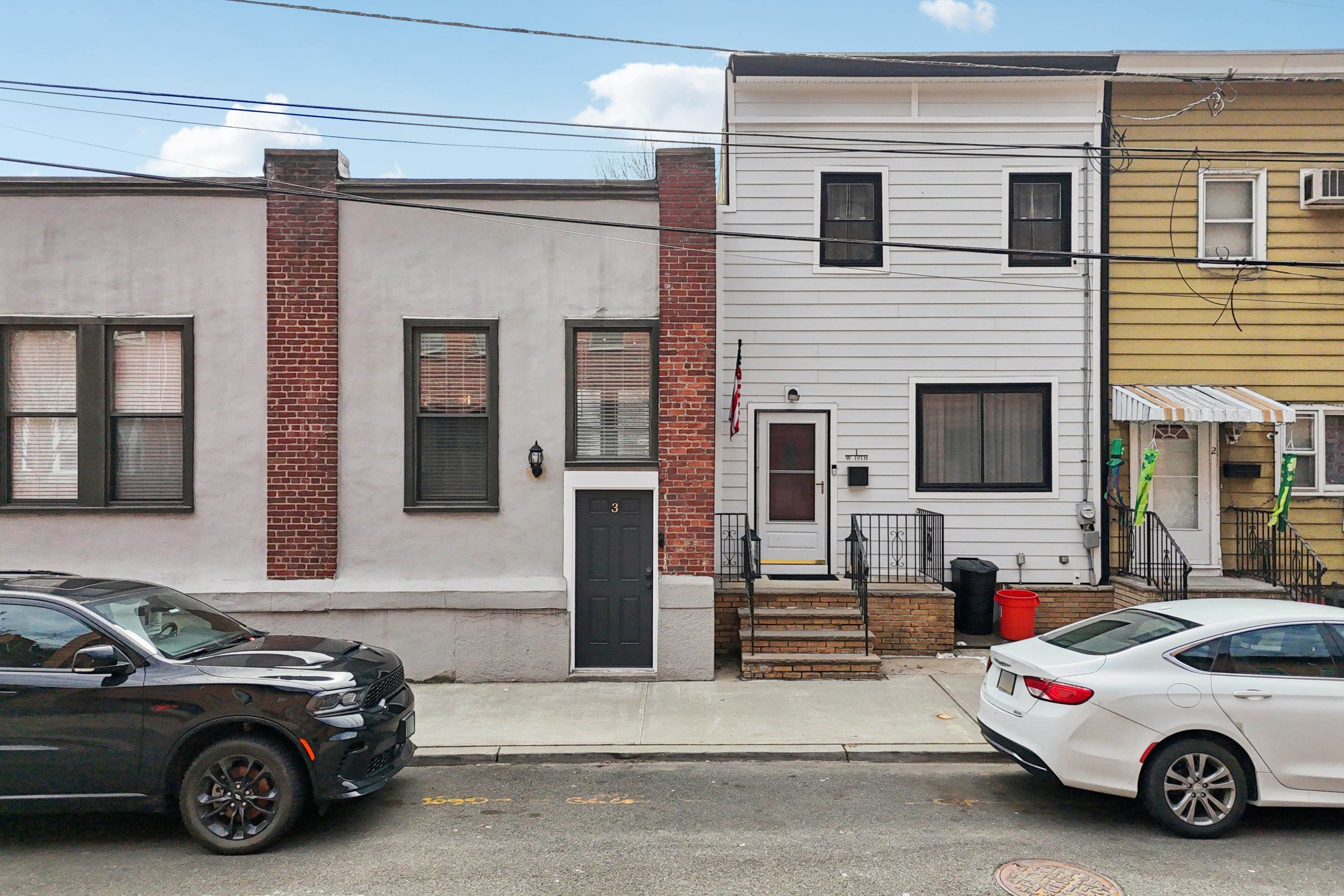 40 WEST 19TH ST Unit: 3