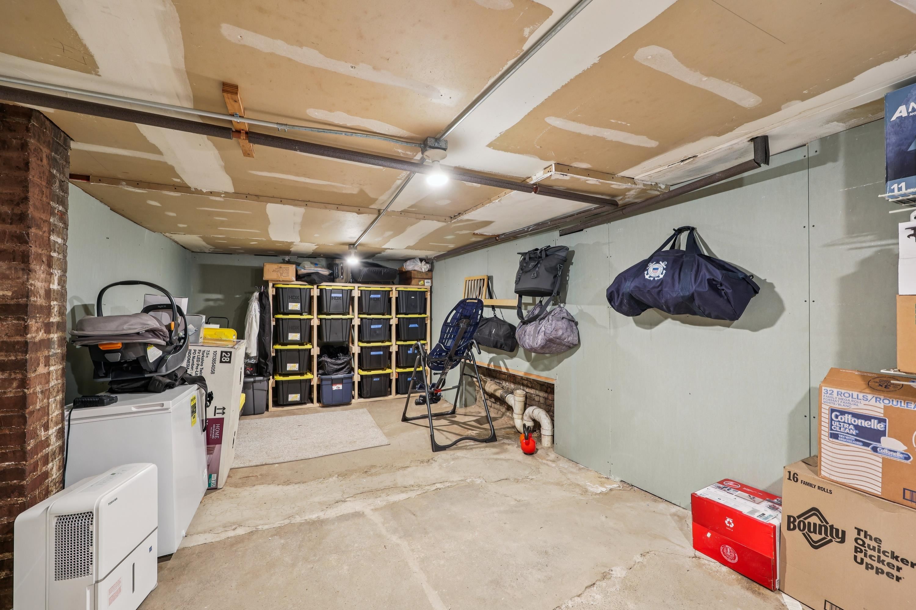 40 WEST 19TH ST Unit: 3