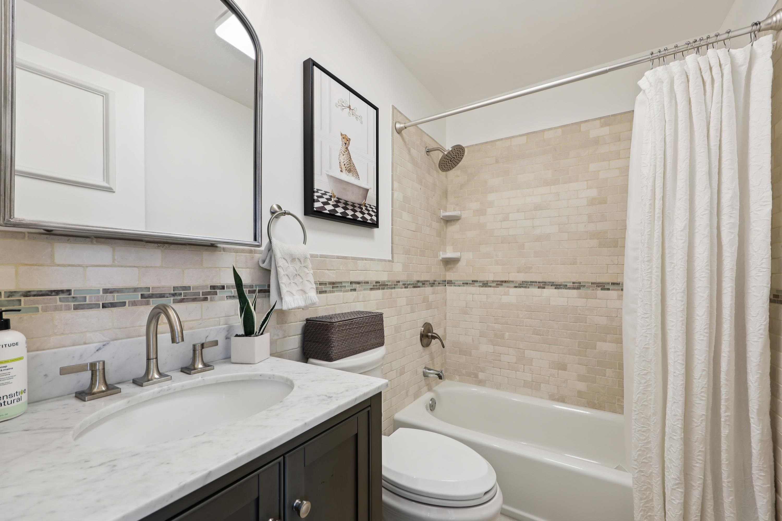 40 WEST 19TH ST Unit: 3