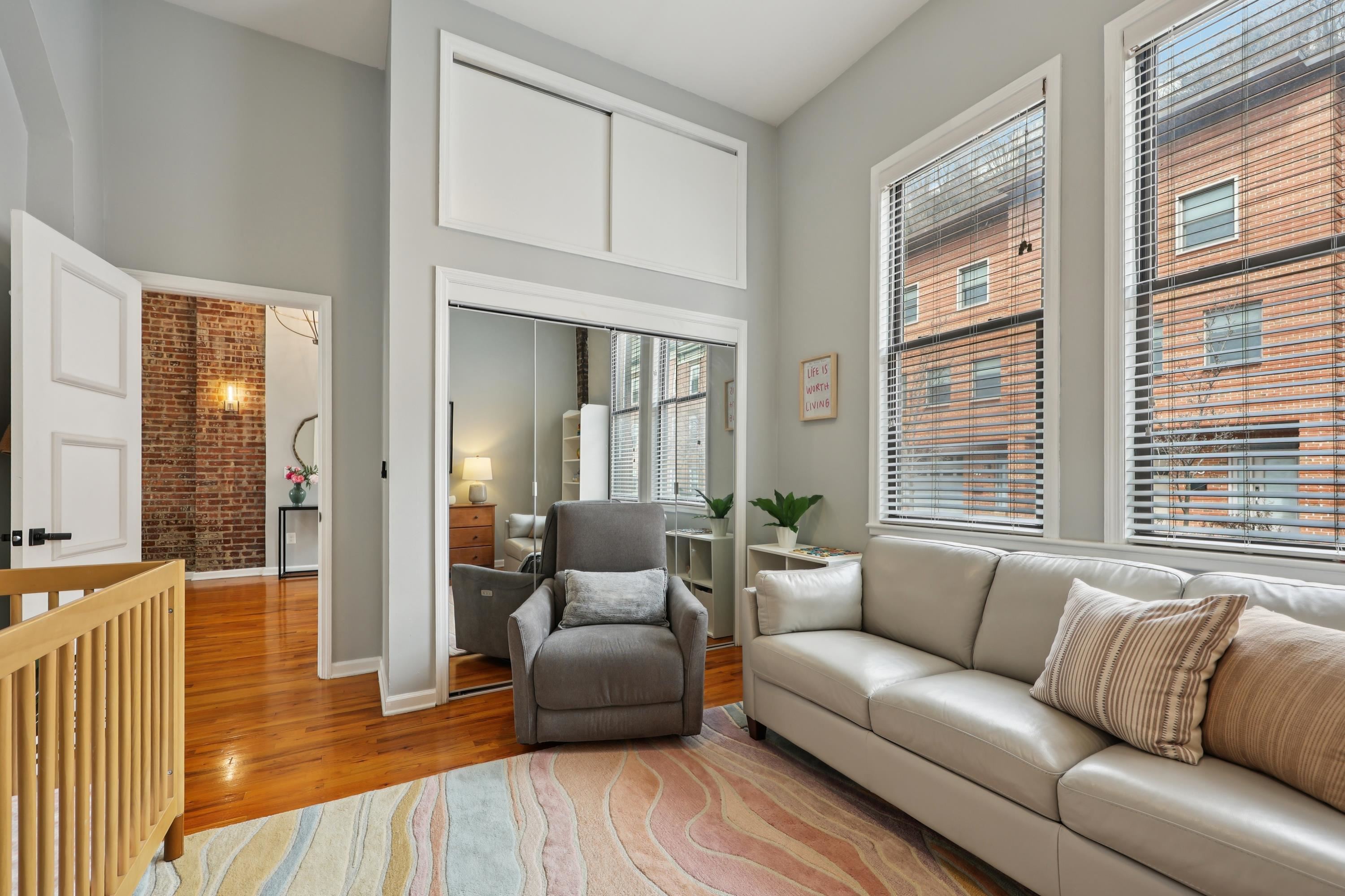 40 WEST 19TH ST Unit: 3